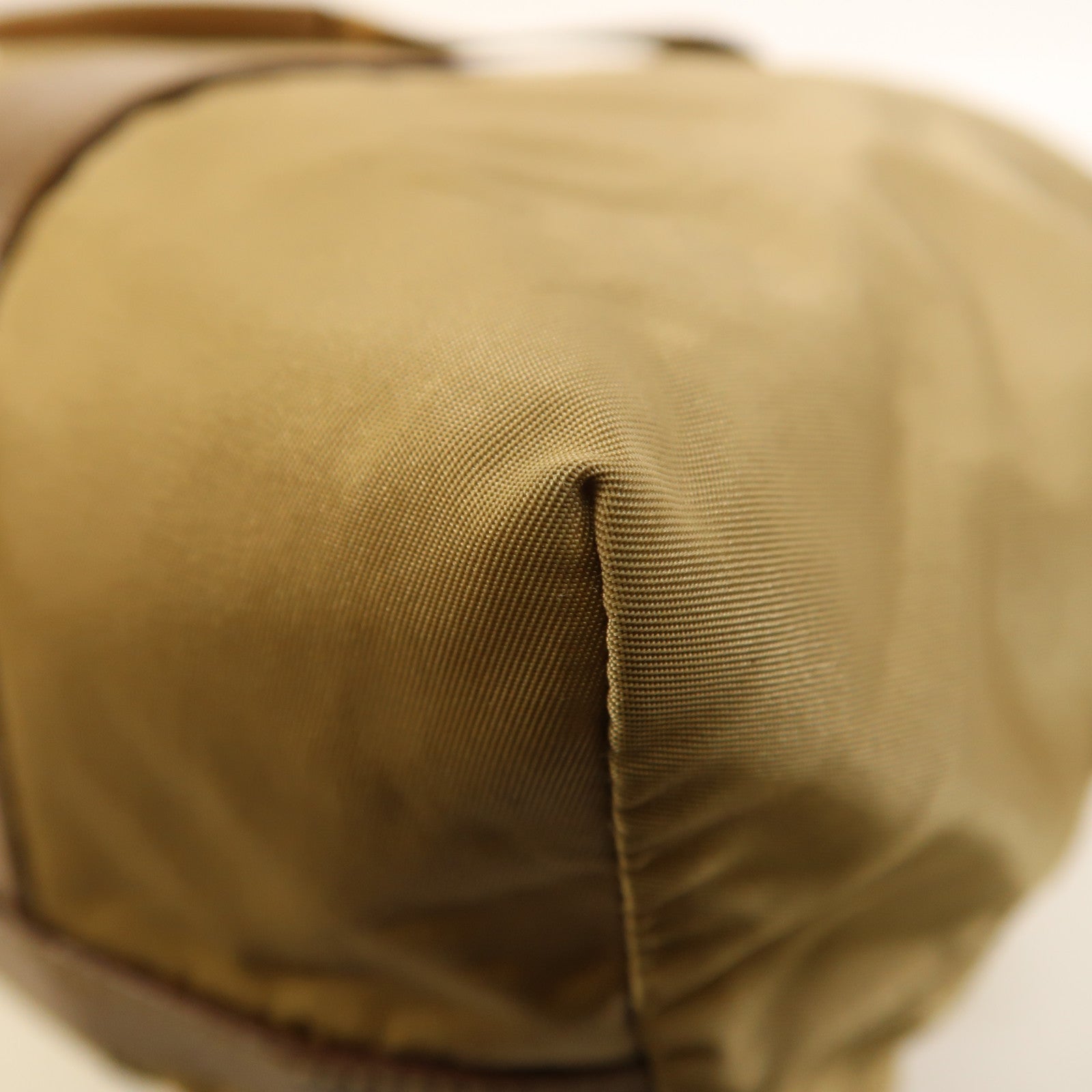 PRADA 尼龍Shoulder Bag銀扣肩背袋