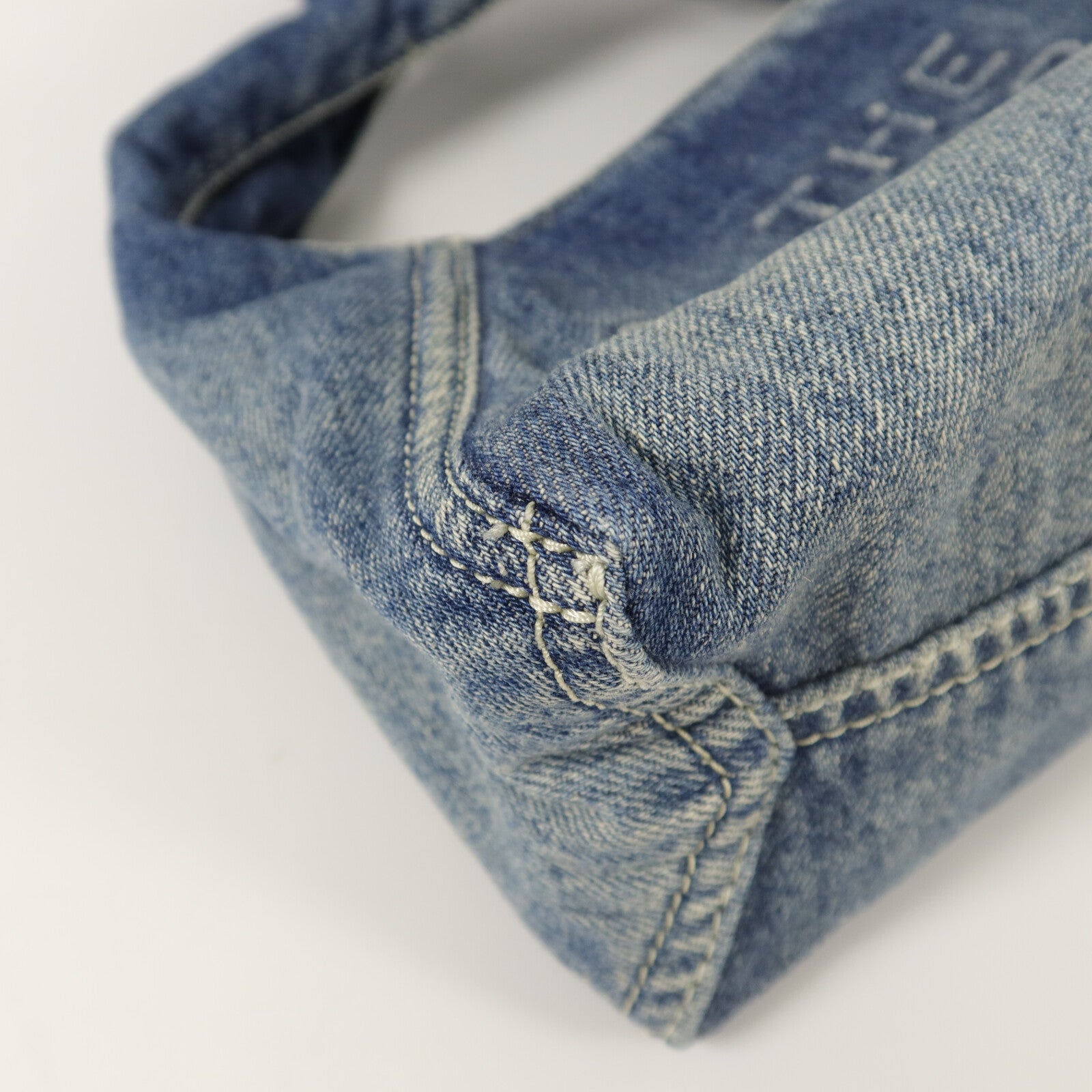 MARC JACOBS 牛仔布The Bow Denim Mini Sack Bag手挽肩背兩用袋