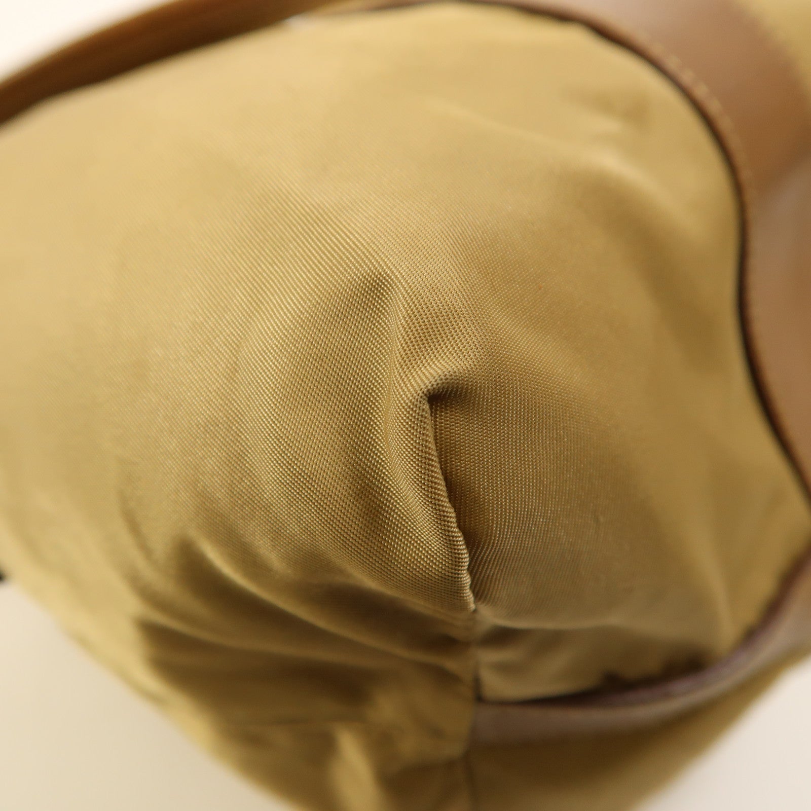 PRADA 尼龍Shoulder Bag銀扣肩背袋