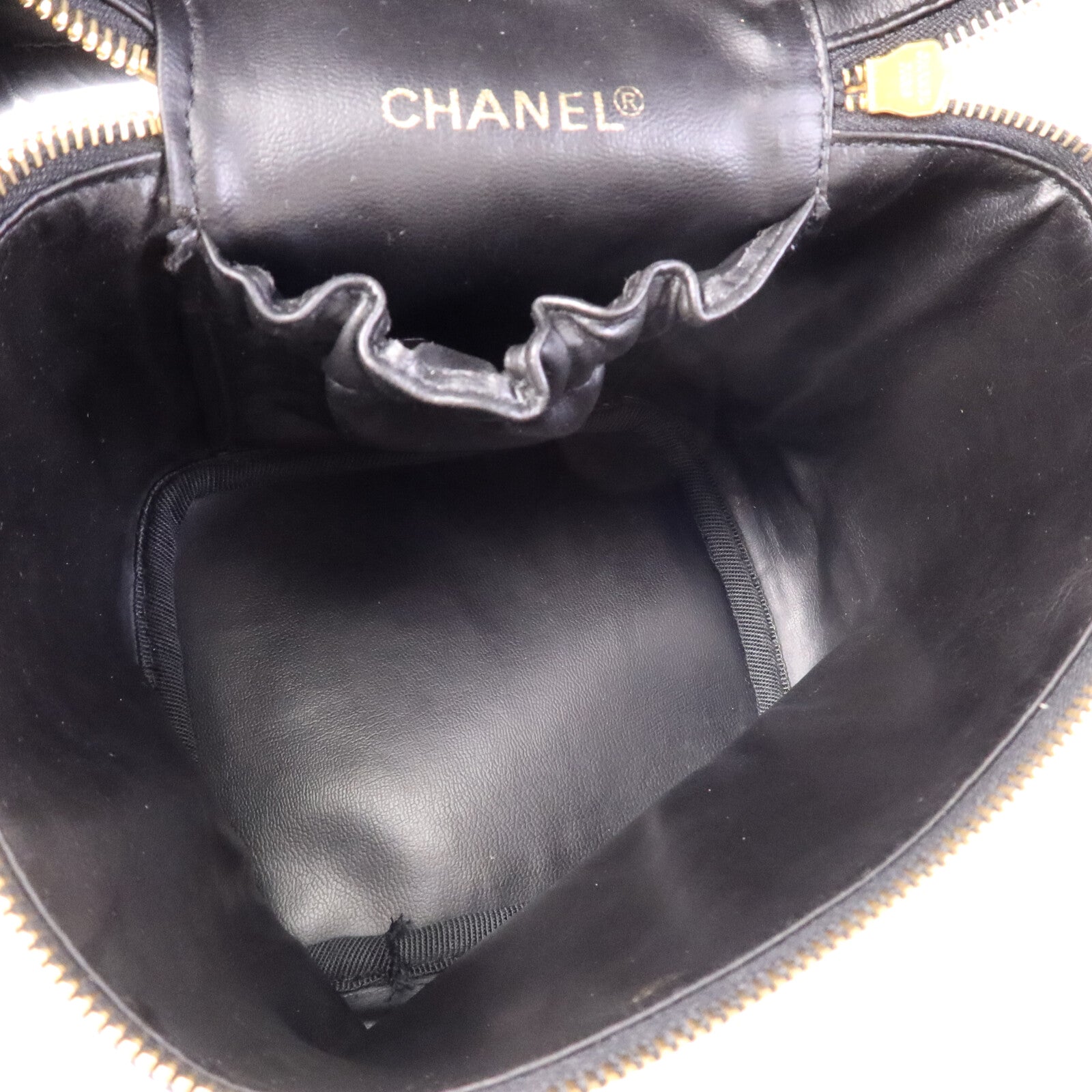 CHANEL 【激減優惠】羊皮皮革Vintage Vanity Case金扣手挽袋