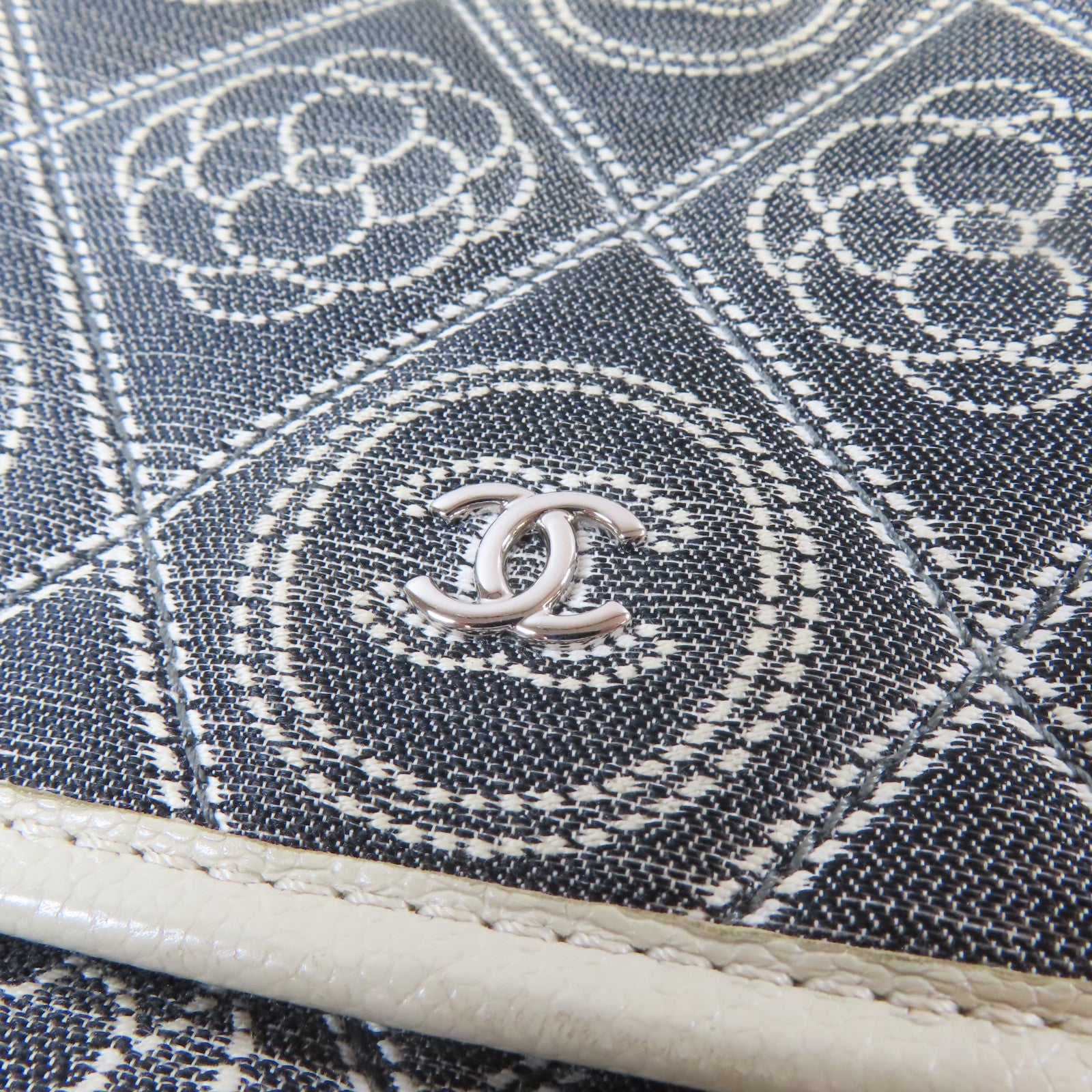 CHANEL 帆布Chain Shoulder Bag銀扣鏈帶手挽肩背兩用袋灰色/白色