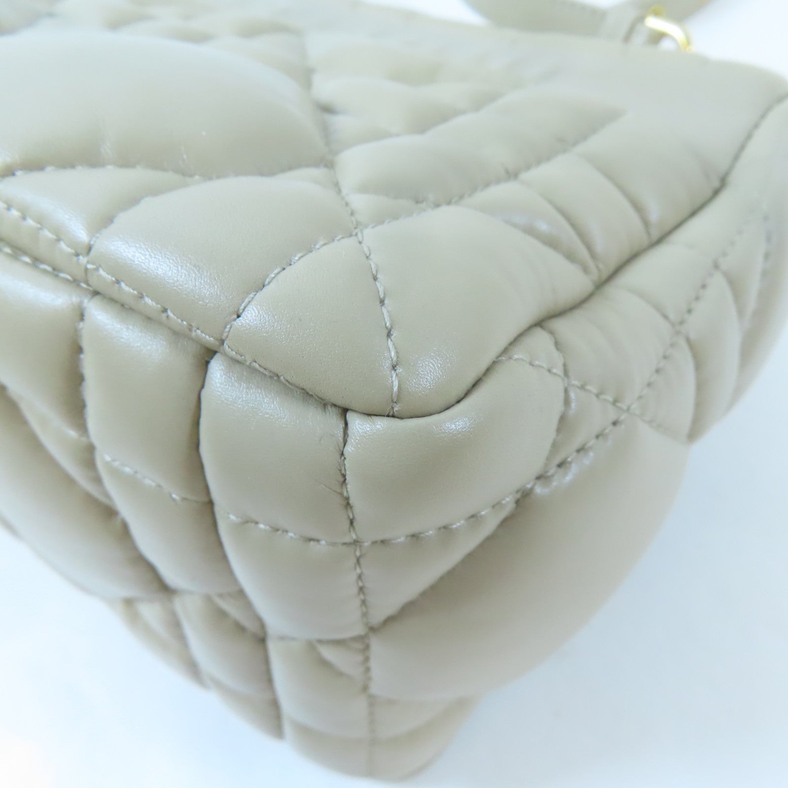Dior 【激減優惠】羊皮皮革Caro金扣鏈帶肩背袋米色