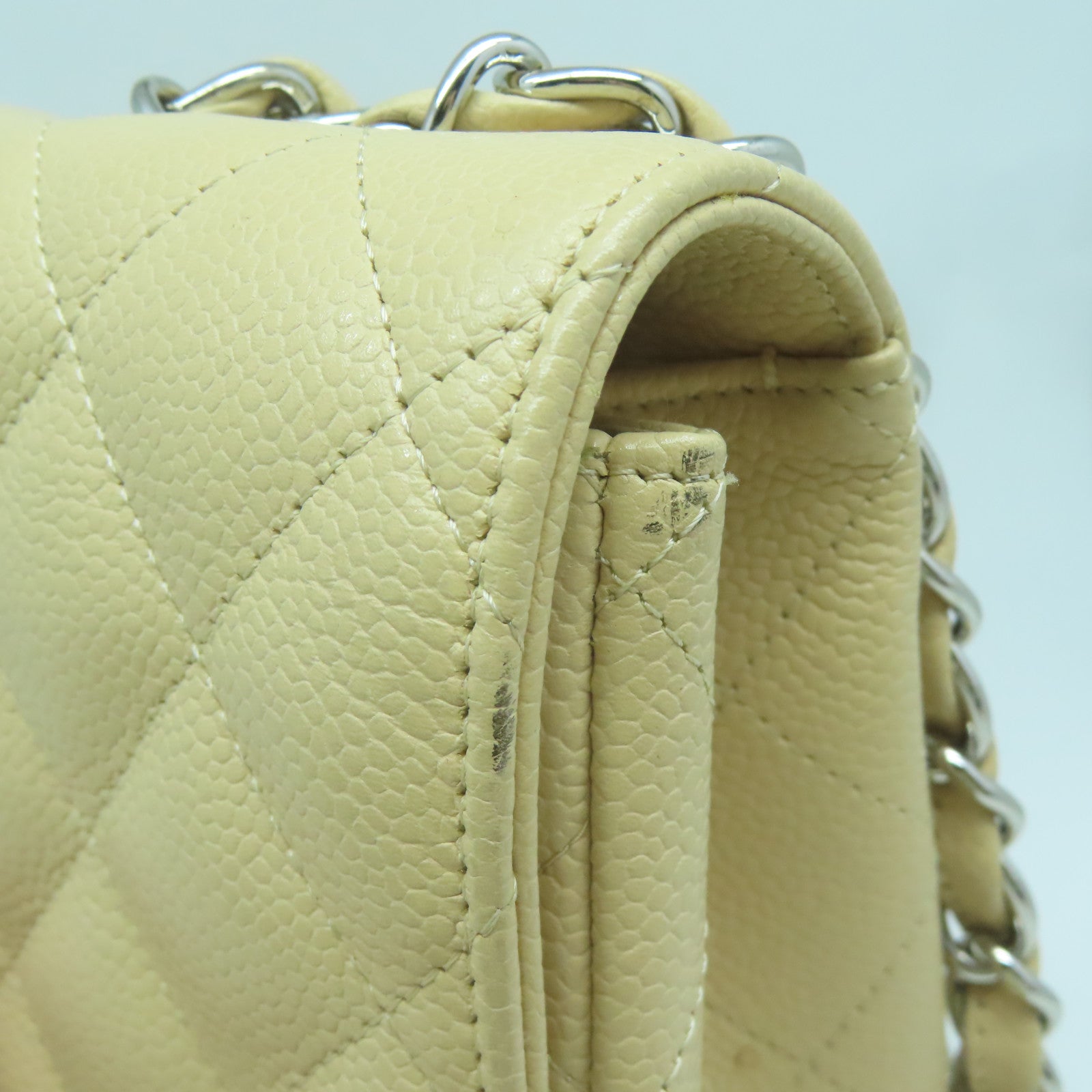 CHANEL 菱格Caviar皮革Chain Shoulder金扣鏈帶肩背袋米色
