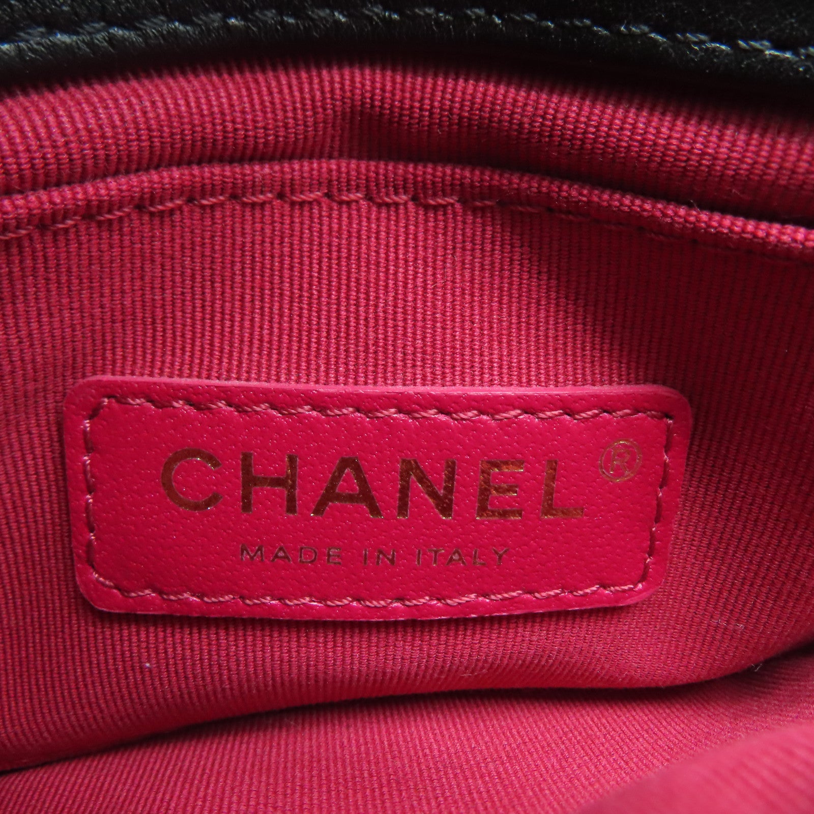 CHANEL 菱格牛皮皮革Pearl Mini Flap金扣鏈帶肩背袋黑色