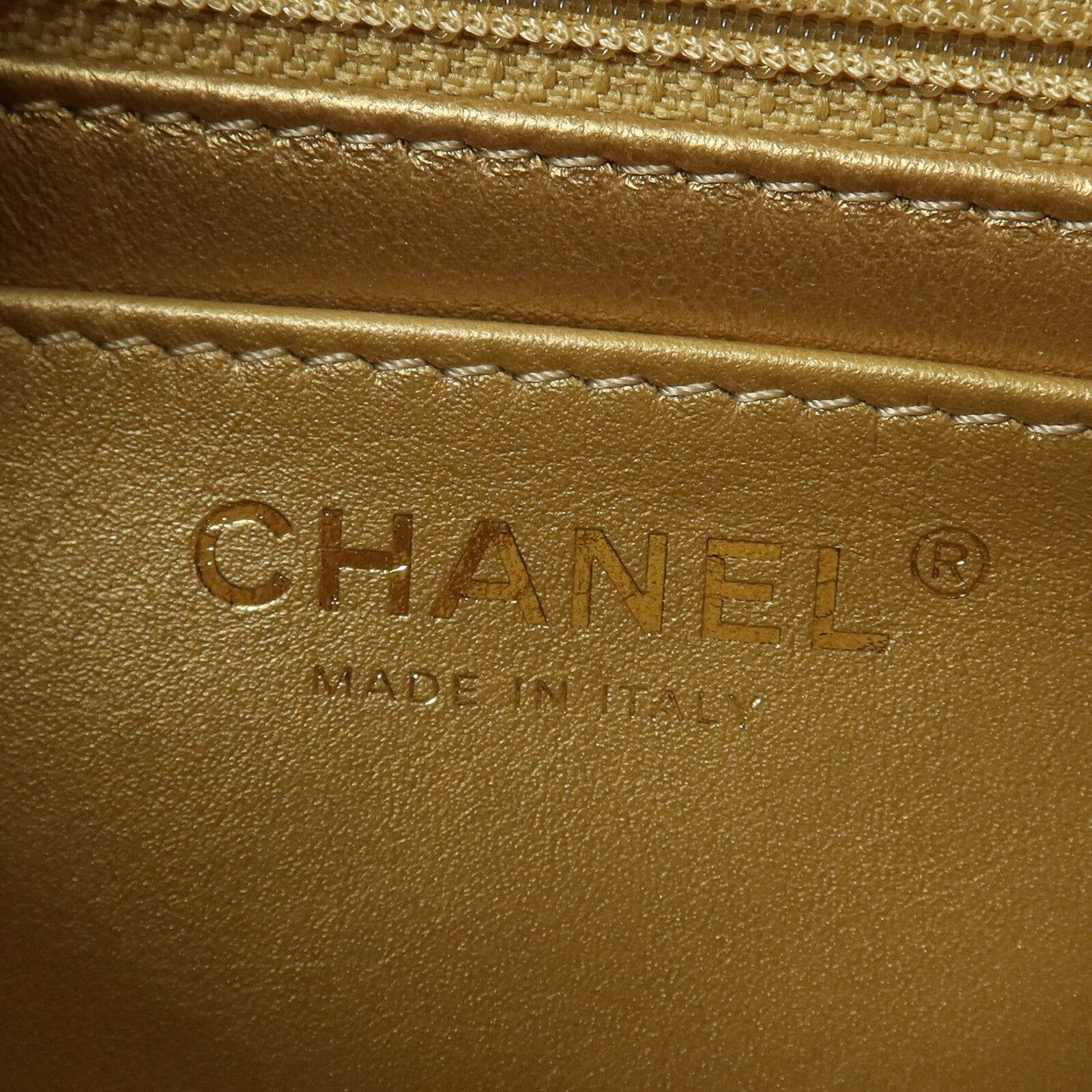 CHANEL 羊皮皮革Mini Classic 17 with Gold ball鏈帶肩背袋