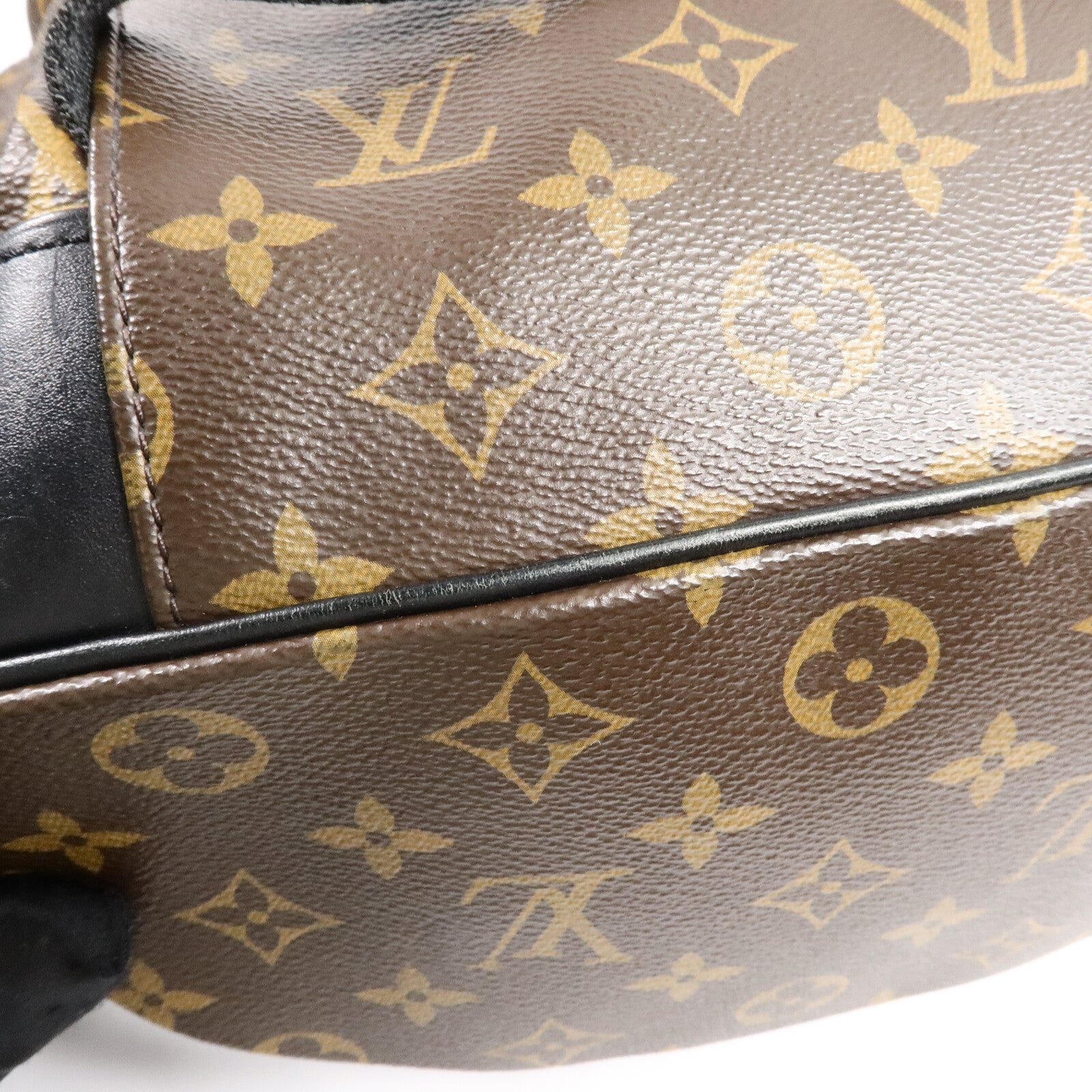 LOUIS VUITTON Monogram Macassar Christopher MM銀扣背包