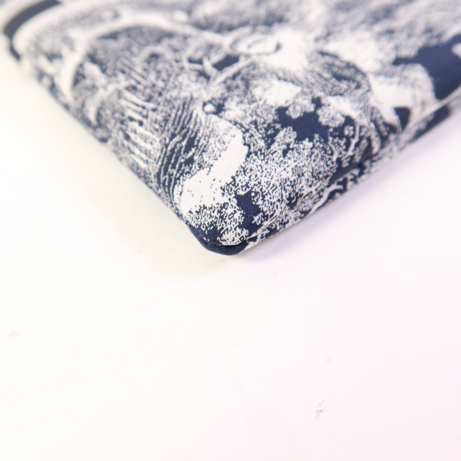 Dior 尼龍Phone Pouch With Strap金扣肩背袋
