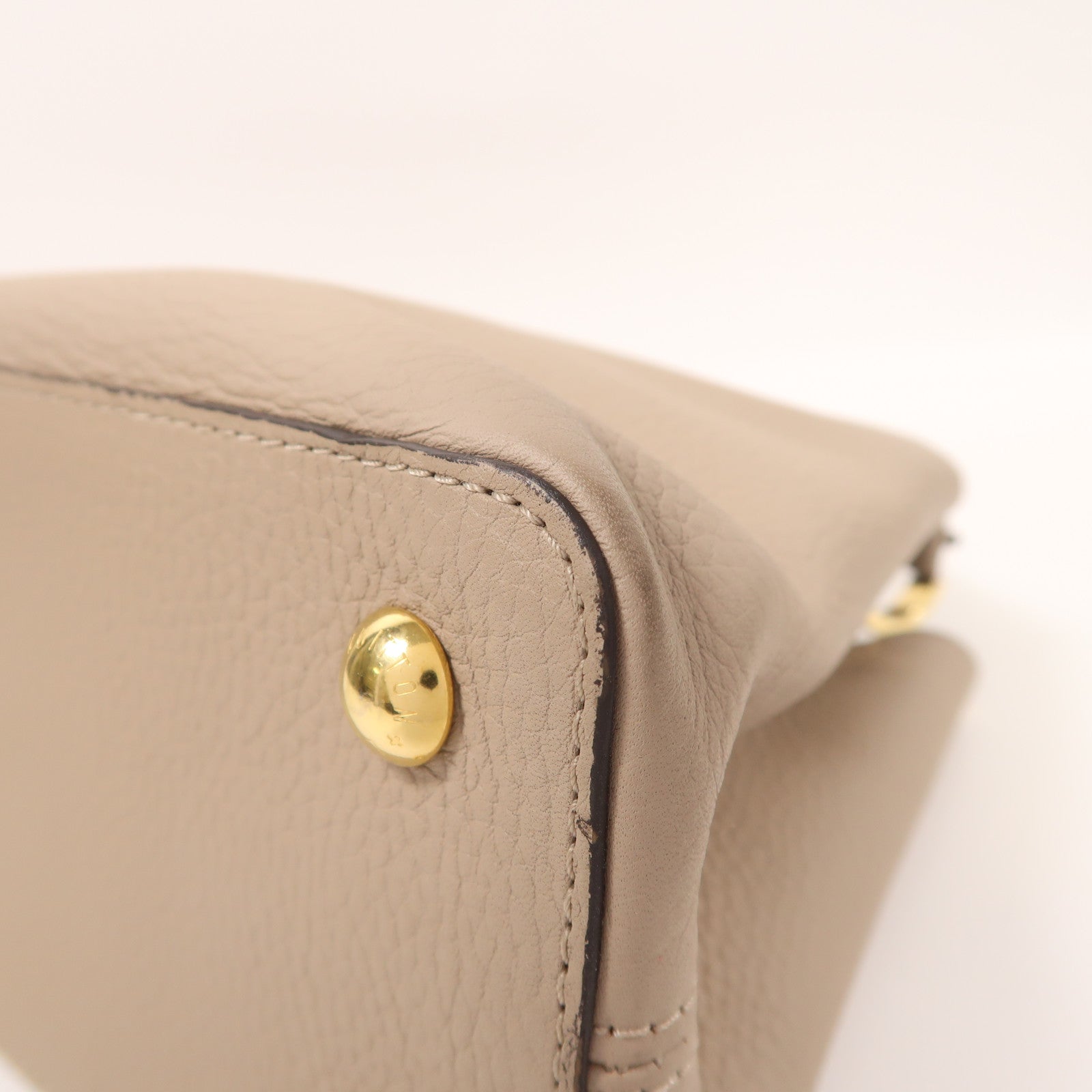 LOUIS VUITTON 牛皮皮革Capucines MM金扣手挽肩背兩用袋
