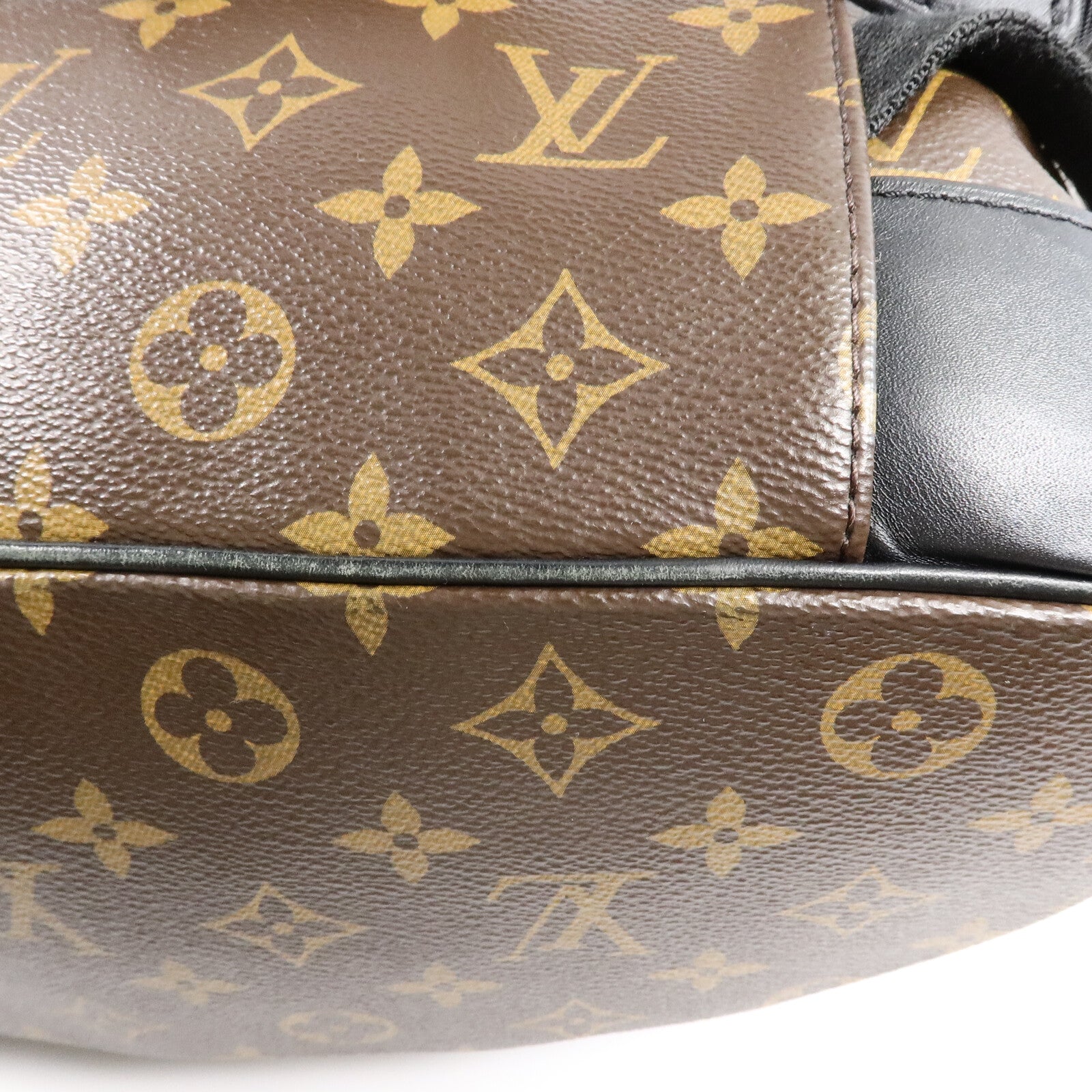 LOUIS VUITTON Monogram Macassar Christopher MM銀扣背包