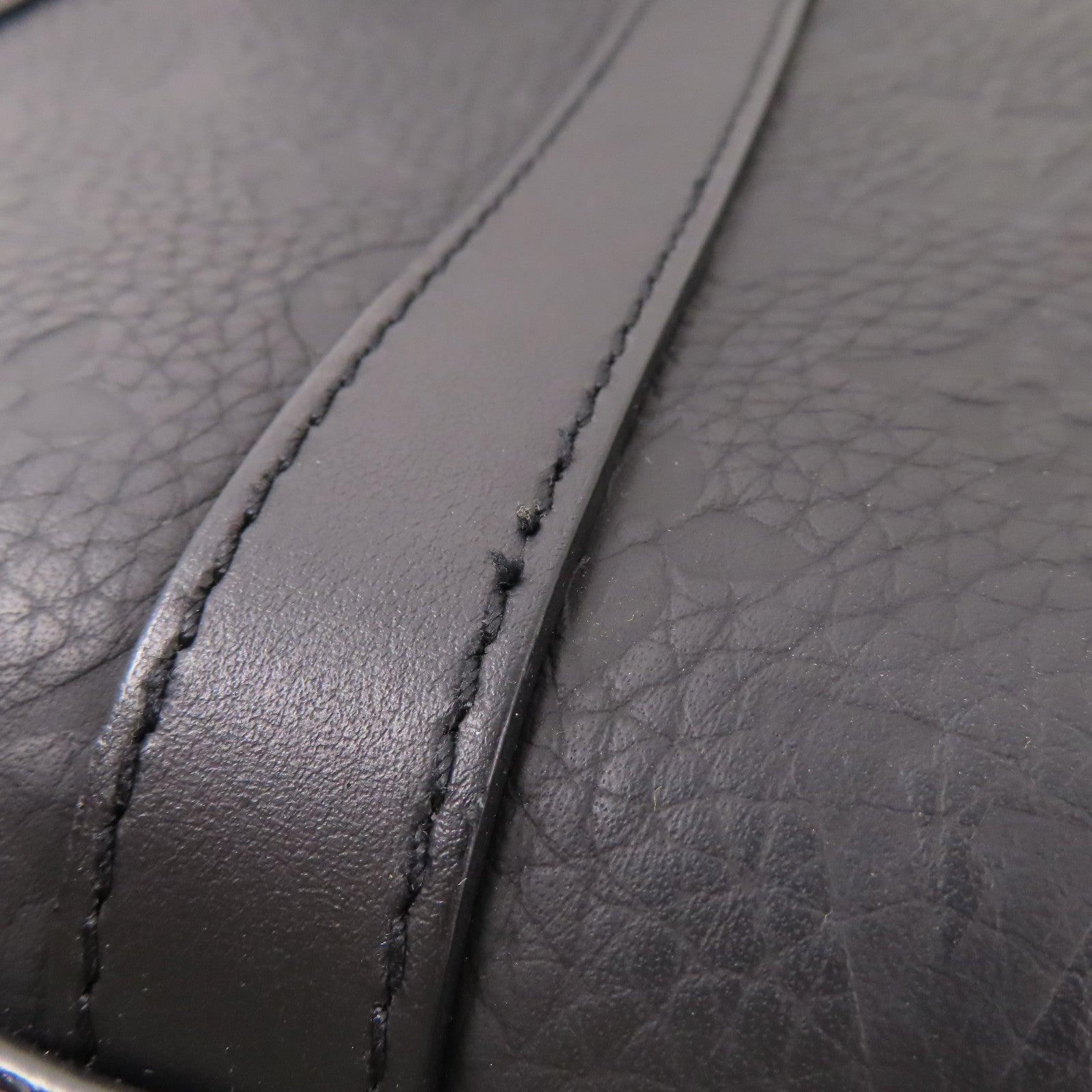 LOUIS VUITTON 【激減優惠】Monogram Taurillon Sac Plat Cross手挽肩背兩用袋