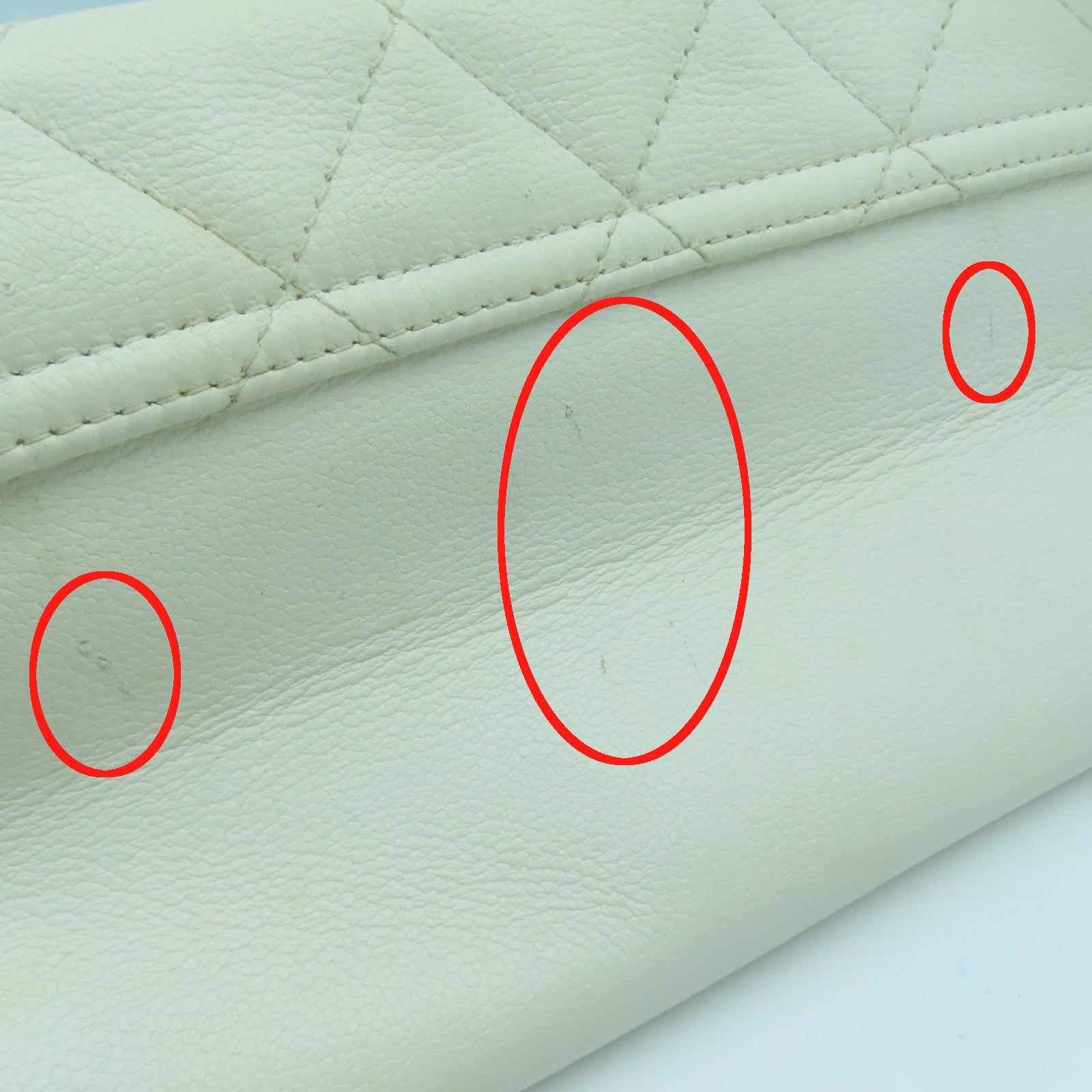CHANEL 菱格牛皮皮革One Shoulder Bag银扣肩背袋白色