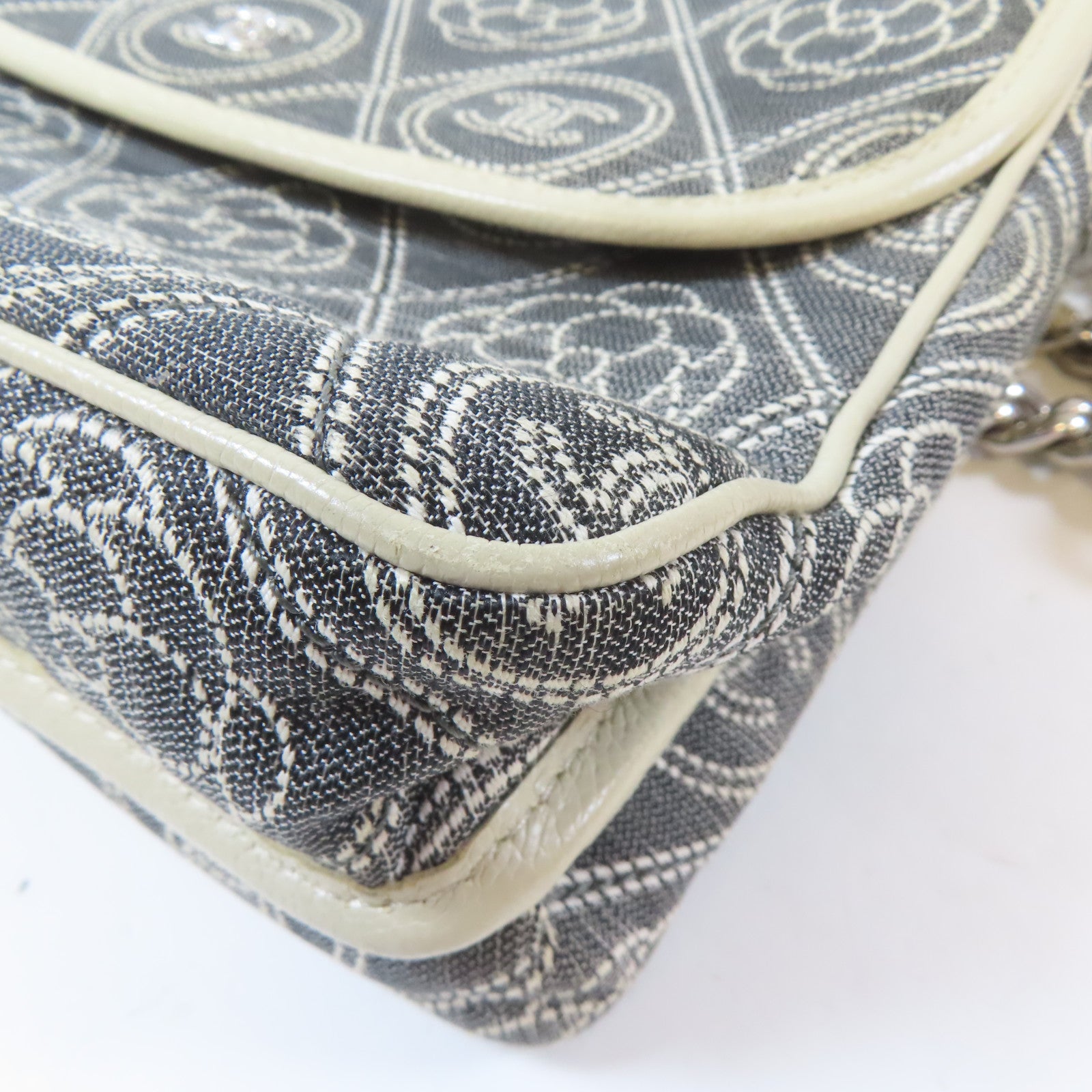 CHANEL 帆布Chain Shoulder Bag銀扣鏈帶手挽肩背兩用袋灰色/白色