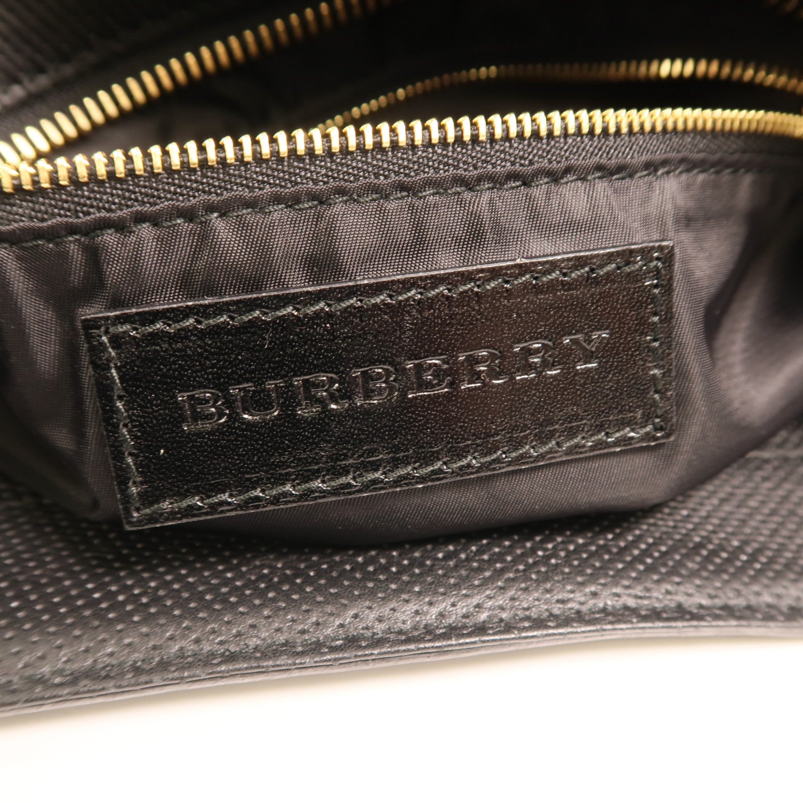 BURBERRY 尼龍Shoulder Bag金扣肩背袋