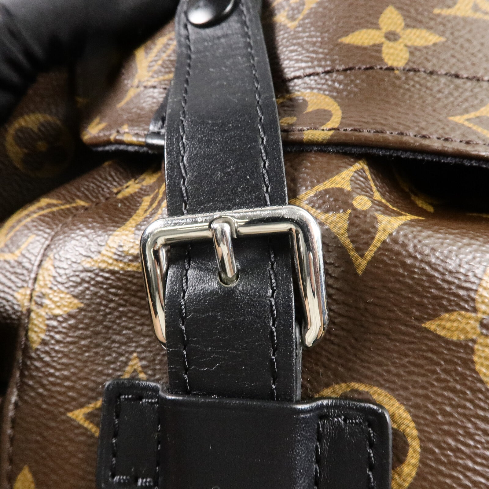 LOUIS VUITTON Monogram Macassar Christopher MM銀扣背包