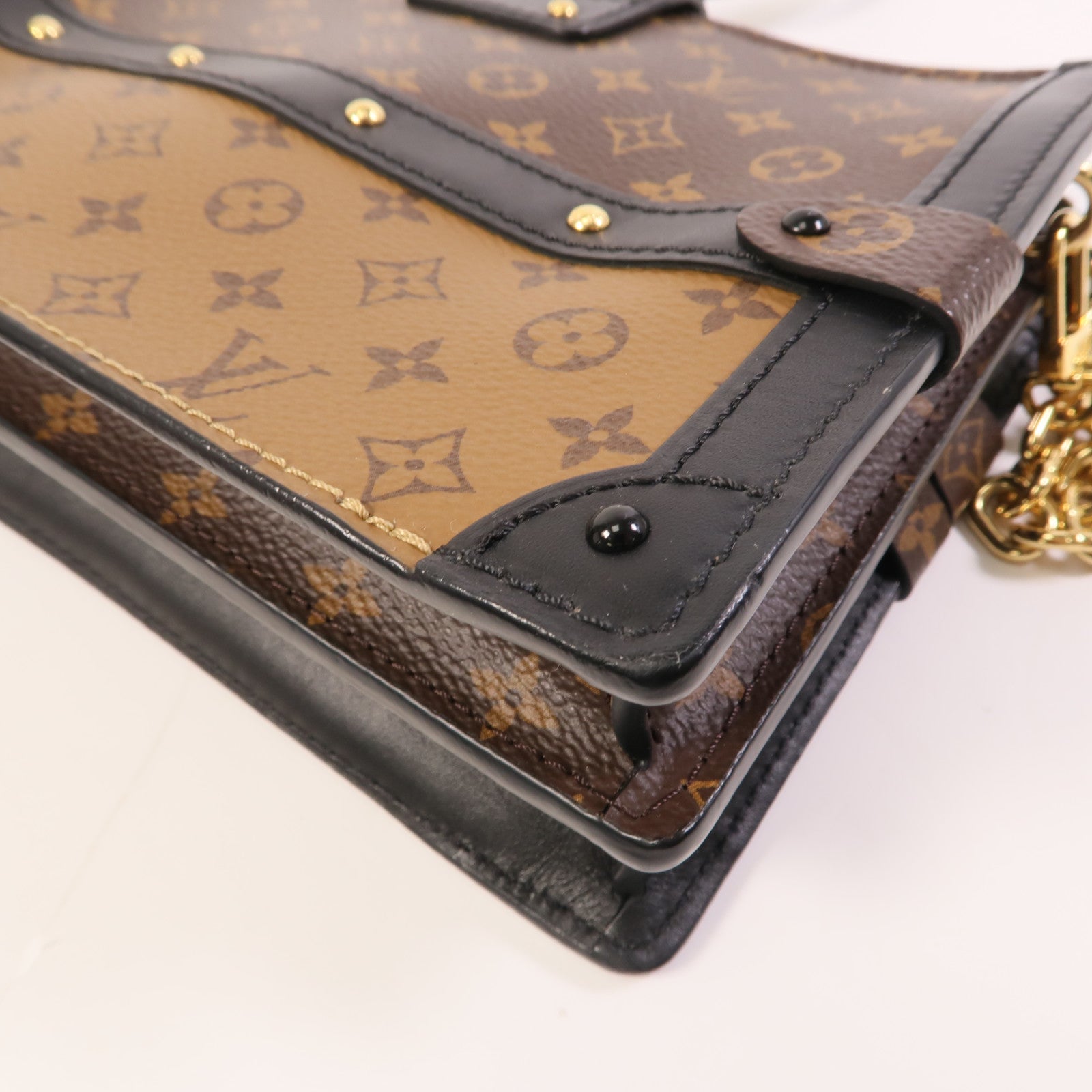 LOUIS VUITTON 【激減優惠】Monogram Reverse Trunk Clutch金扣肩背袋