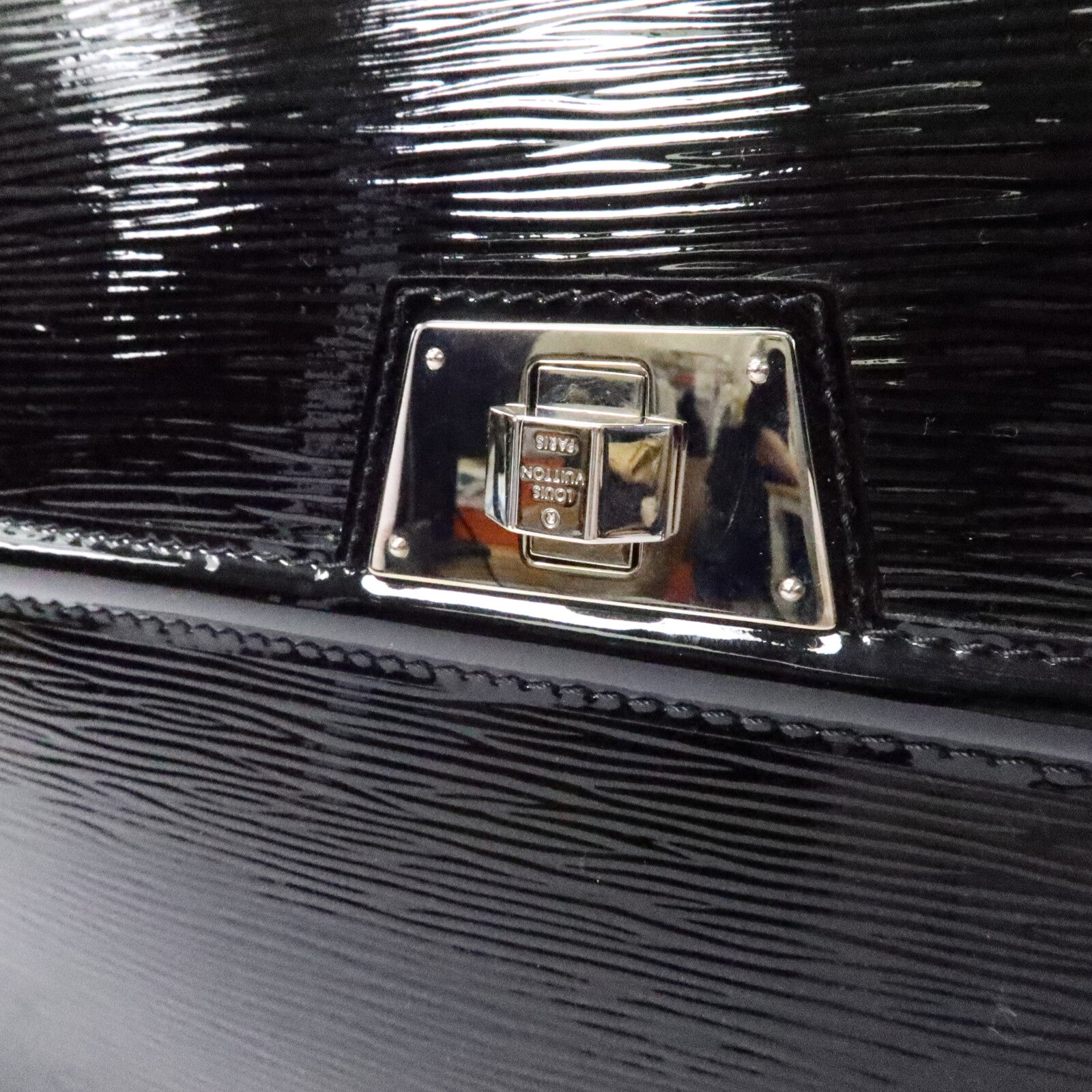 LOUIS VUITTON Epi Sevigne GM銀扣手挽肩背兩用袋