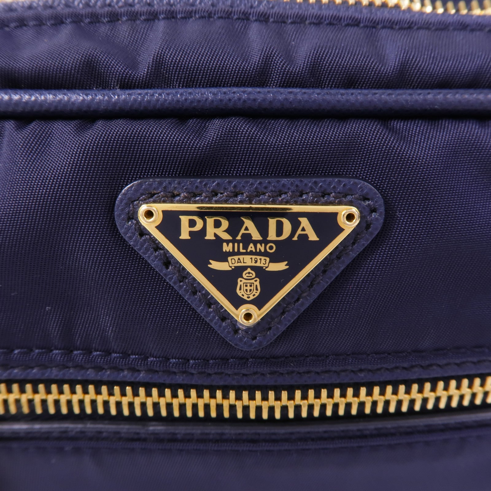 PRADA 尼龍Shoulder Bag金扣肩背袋