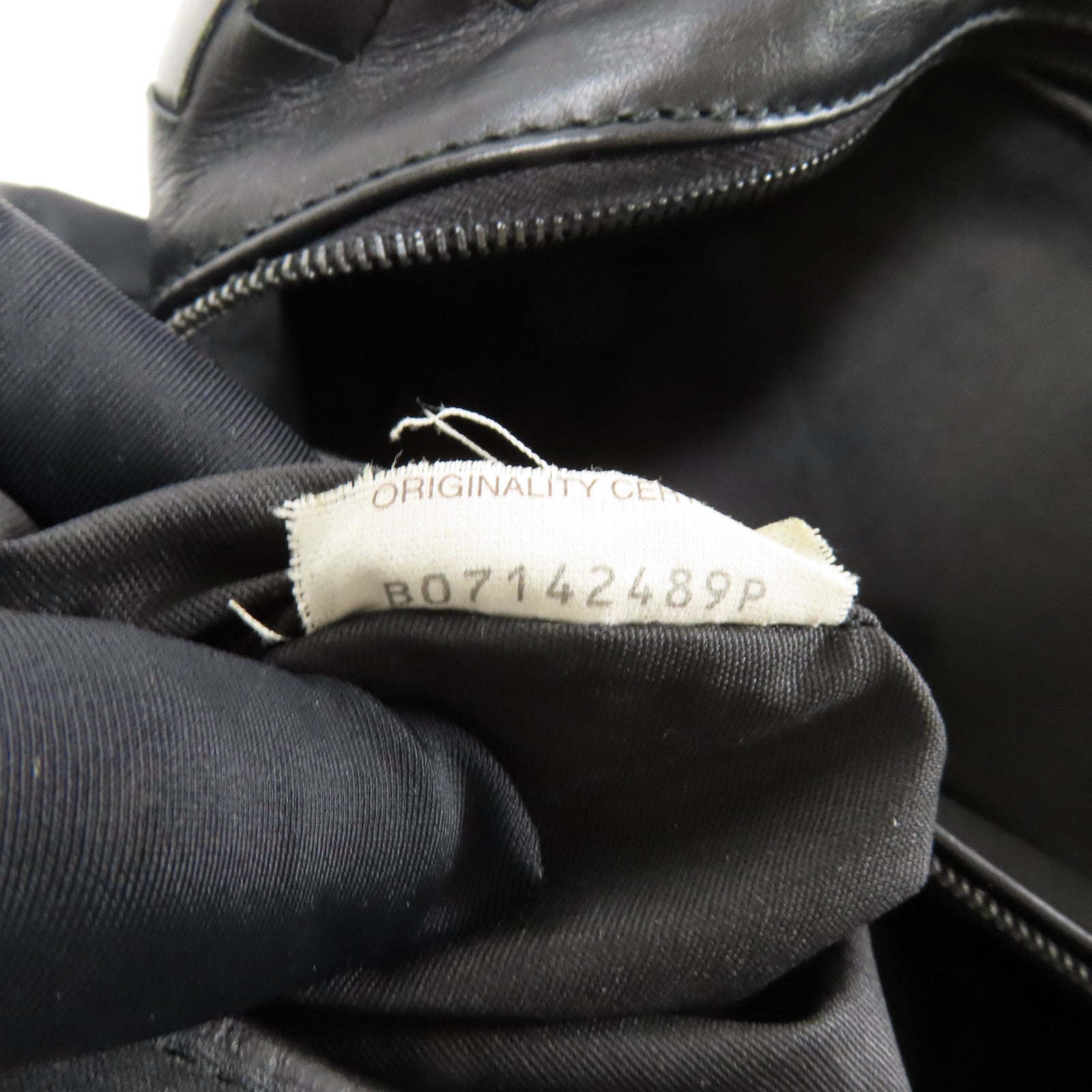 BOTTEGA VENETA 牛皮皮革Clutch手拿包