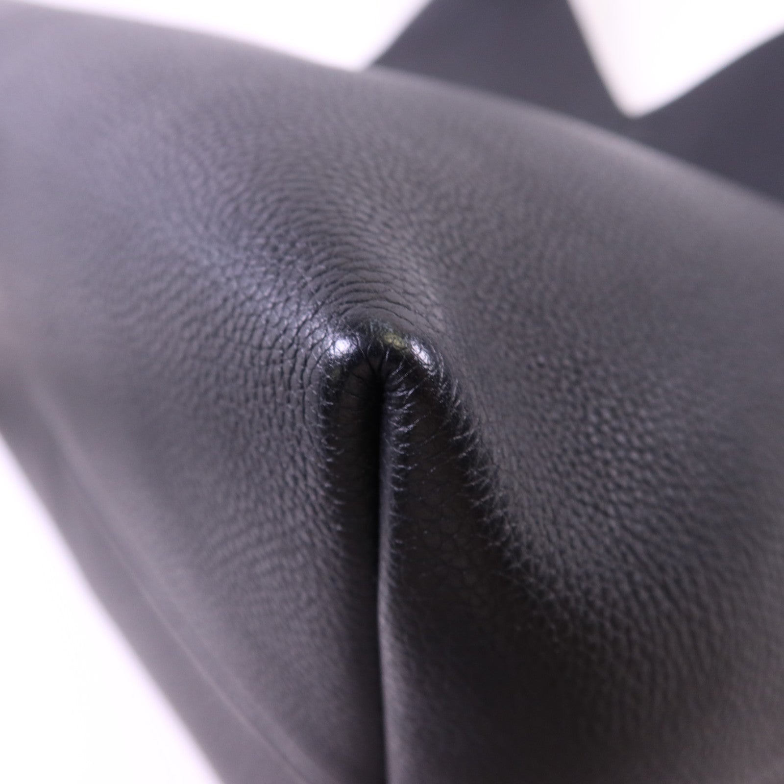 ANYA HINDMARCH 皮革Build A Bag金扣肩背袋