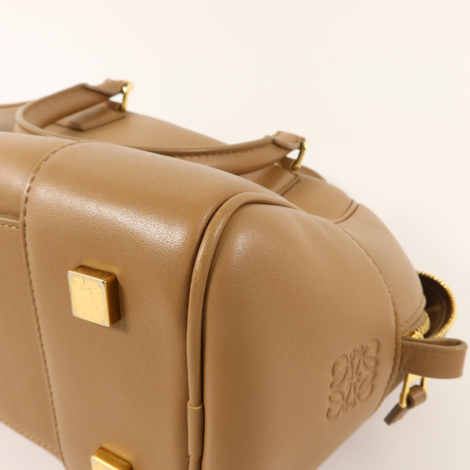 LOEWE 牛皮皮革Amazona 23手挽肩背兩用袋