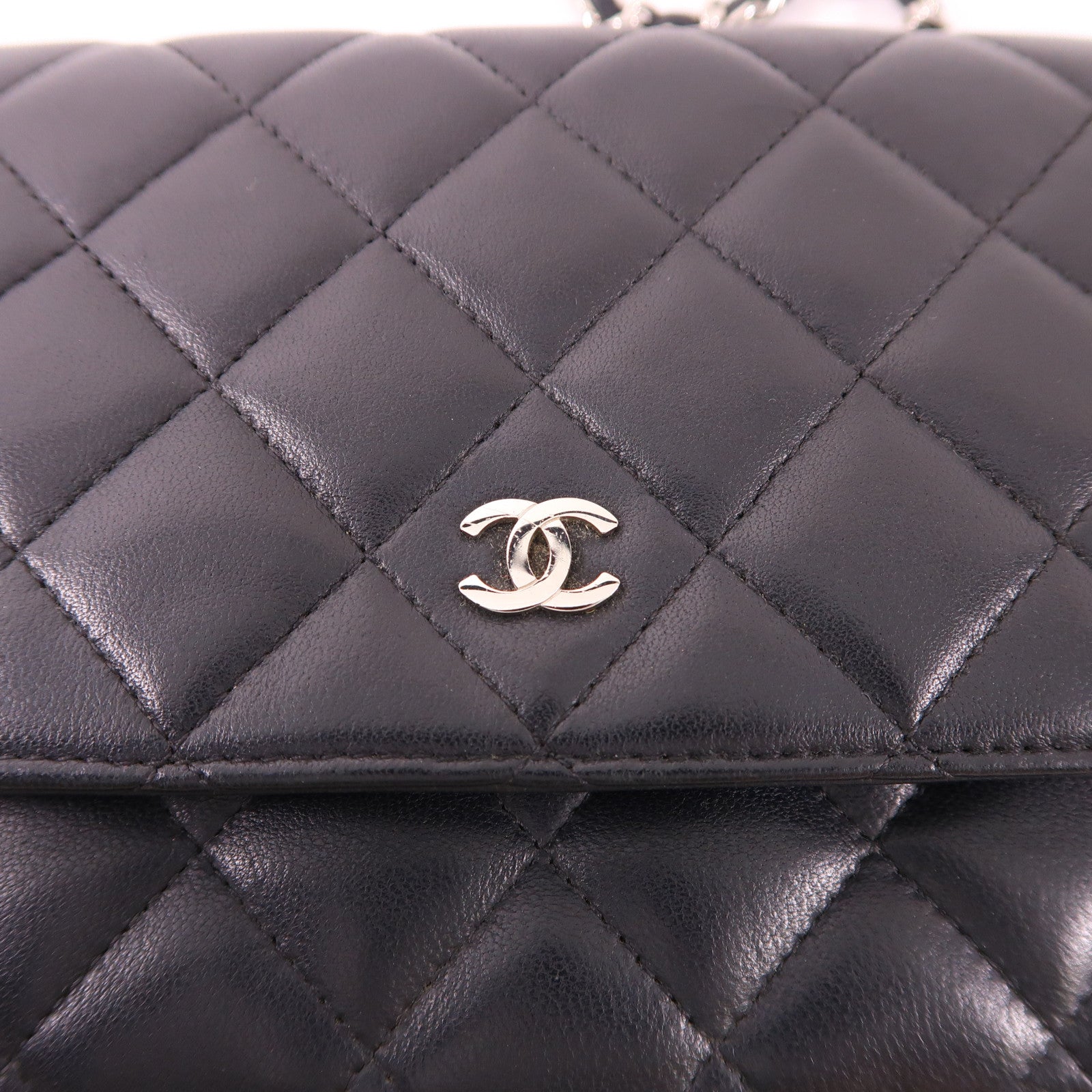 CHANEL 牛皮皮革WOC Wallet On Chain銀扣鏈帶肩背袋