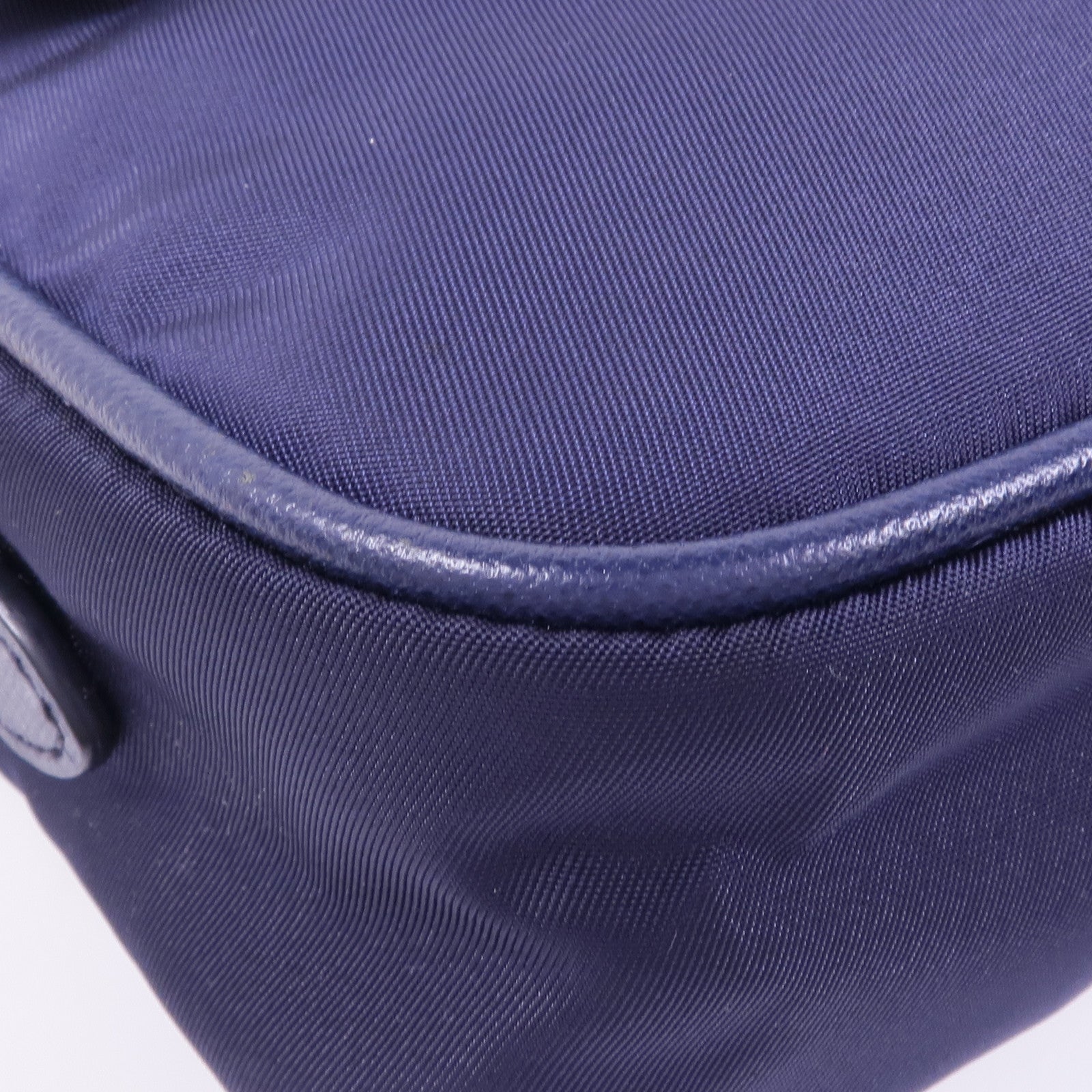 PRADA 尼龍Shoulder Bag金扣肩背袋