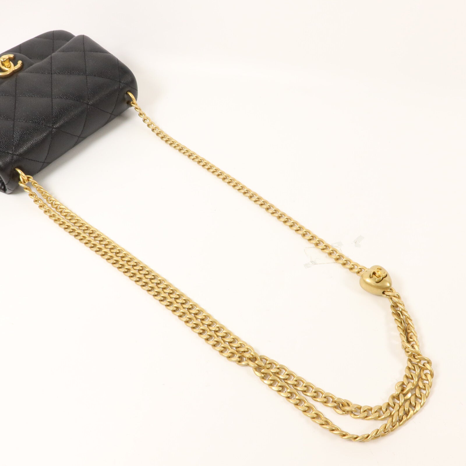 CHANEL 牛皮皮革Mini Flap Bag With Heart鏈帶肩背袋