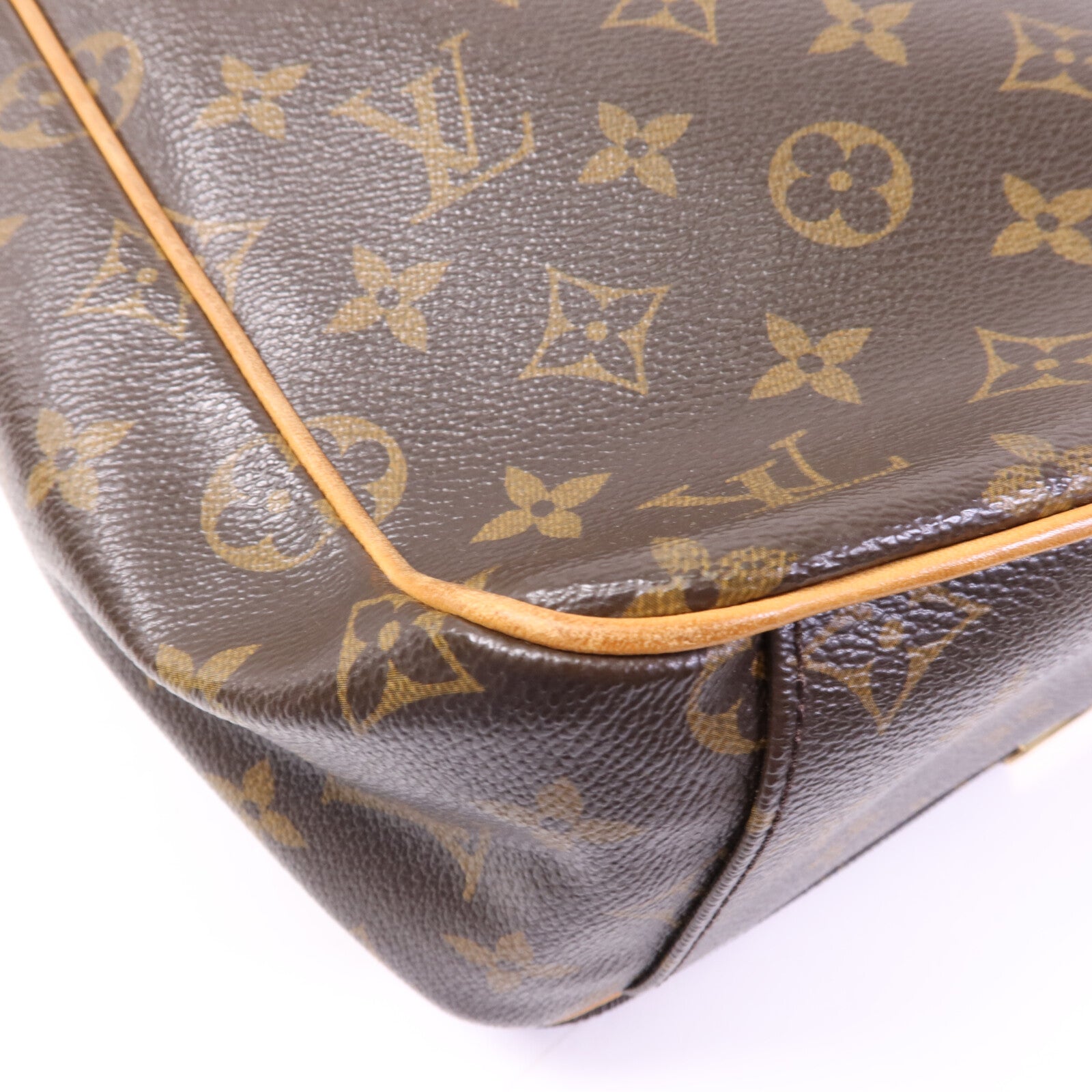 LOUIS VUITTON Monogram Valmy MM Shoulder Bag金扣肩背袋
