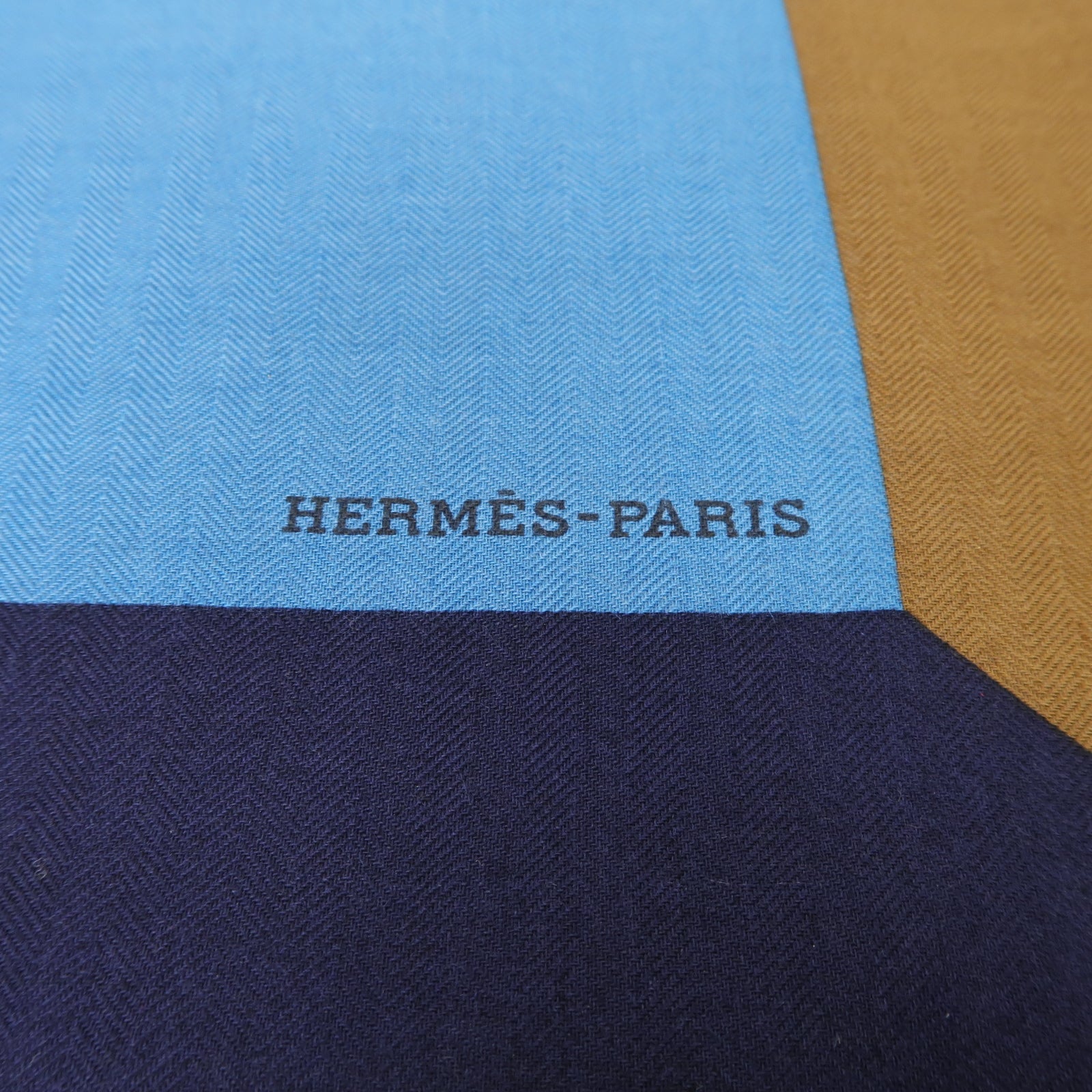 HERMES 【激減優惠】羊絨/絲質Scarf圍巾啡色/深藍色/藍色