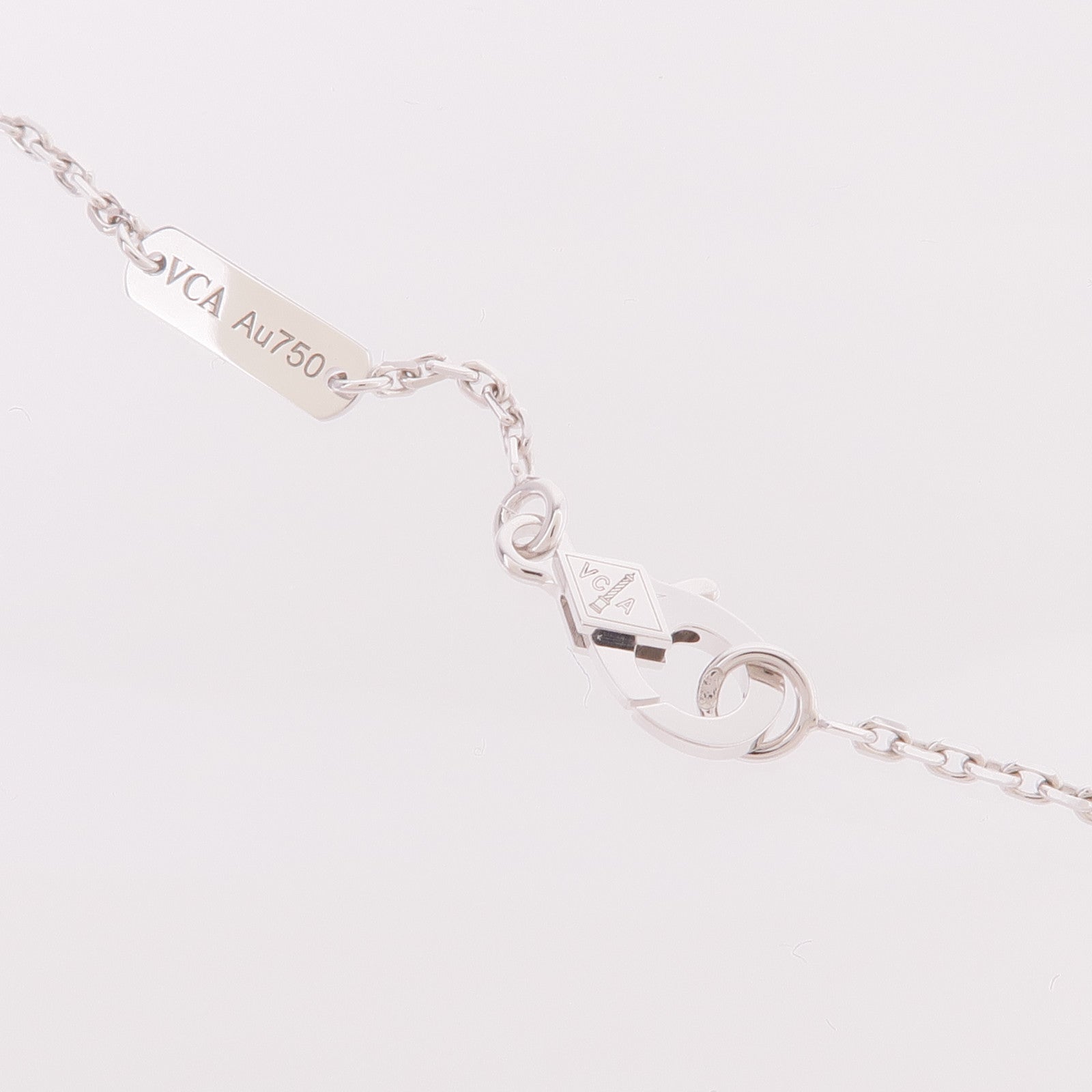 Van Cleef & Arpels 18K白金Vintage Alhambra Diamond Pendant鑽石項鍊