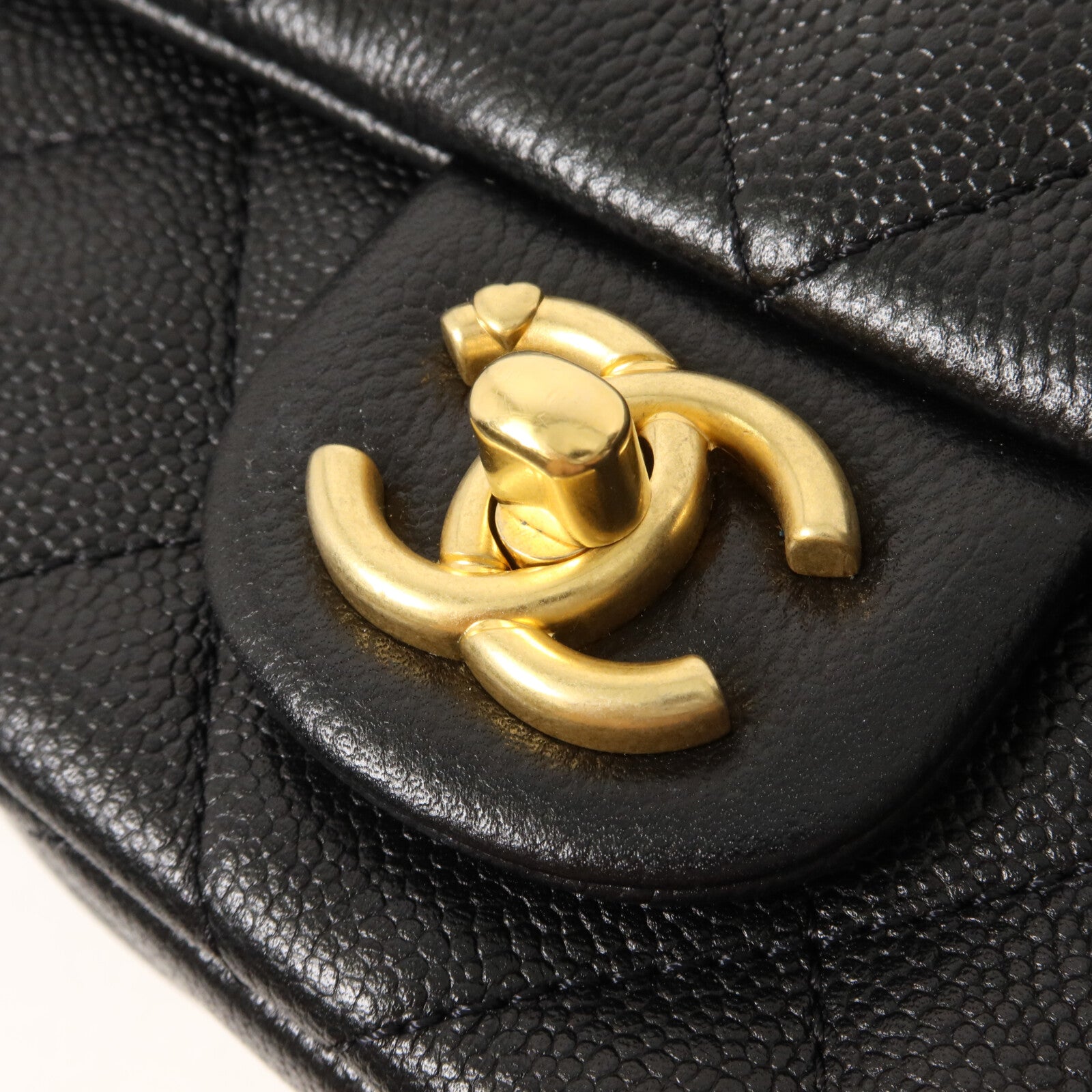 CHANEL 牛皮皮革Mini Flap Bag With Heart鏈帶肩背袋