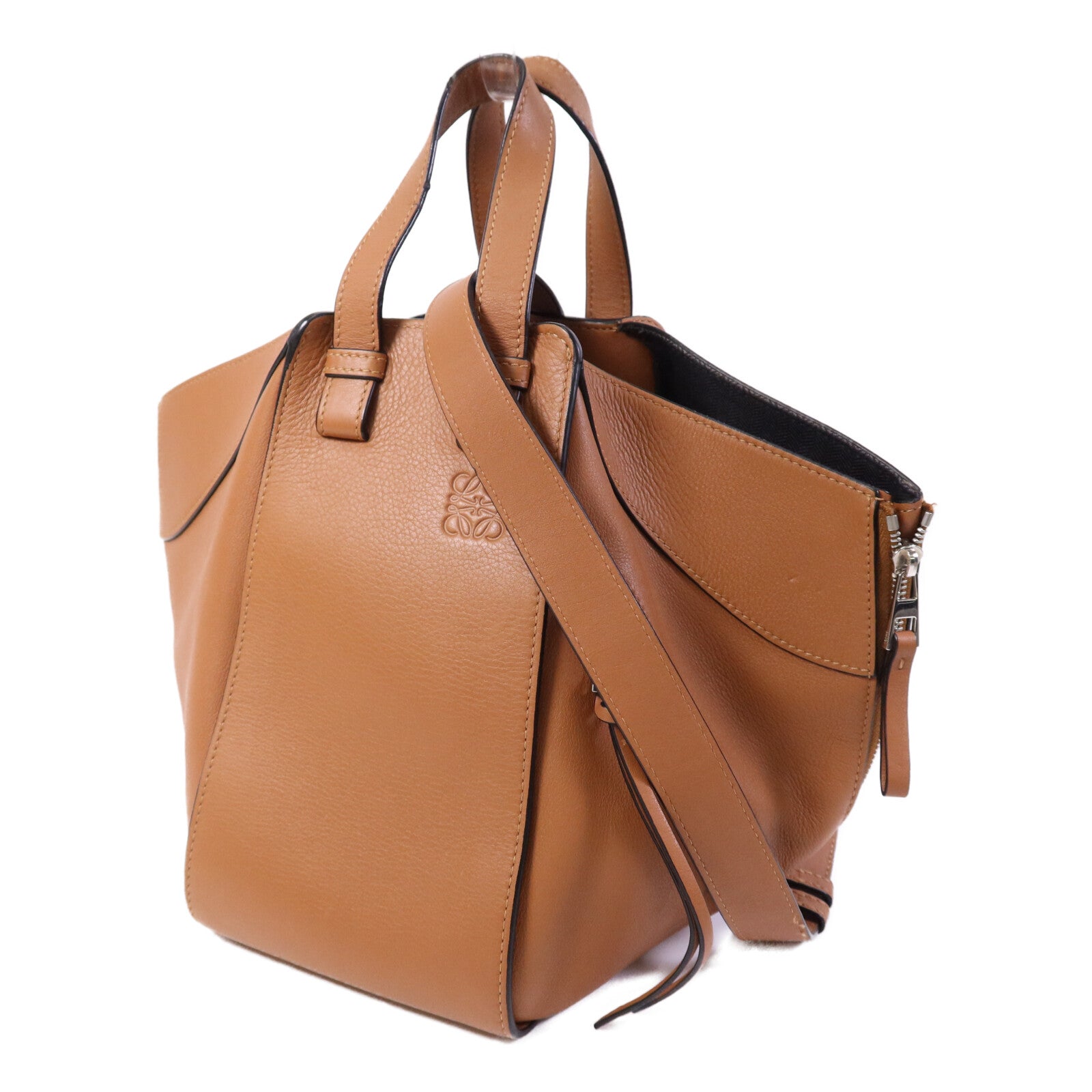 LOEWE 牛皮皮革Hammock銀扣肩背袋