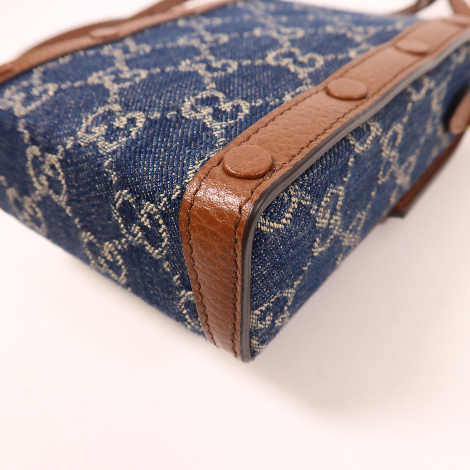 GUCCI 牛仔布/皮革Superme Horsebit 1955金扣肩背袋藍色/棕色