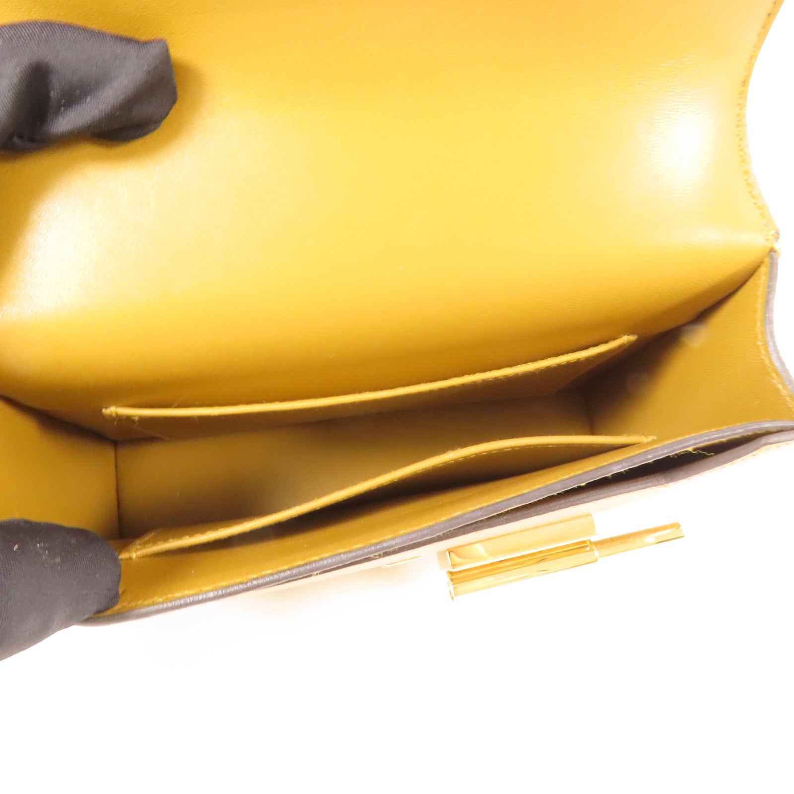 HERMES Chevre皮革Verrou Mini金扣鏈帶肩背袋Sesame