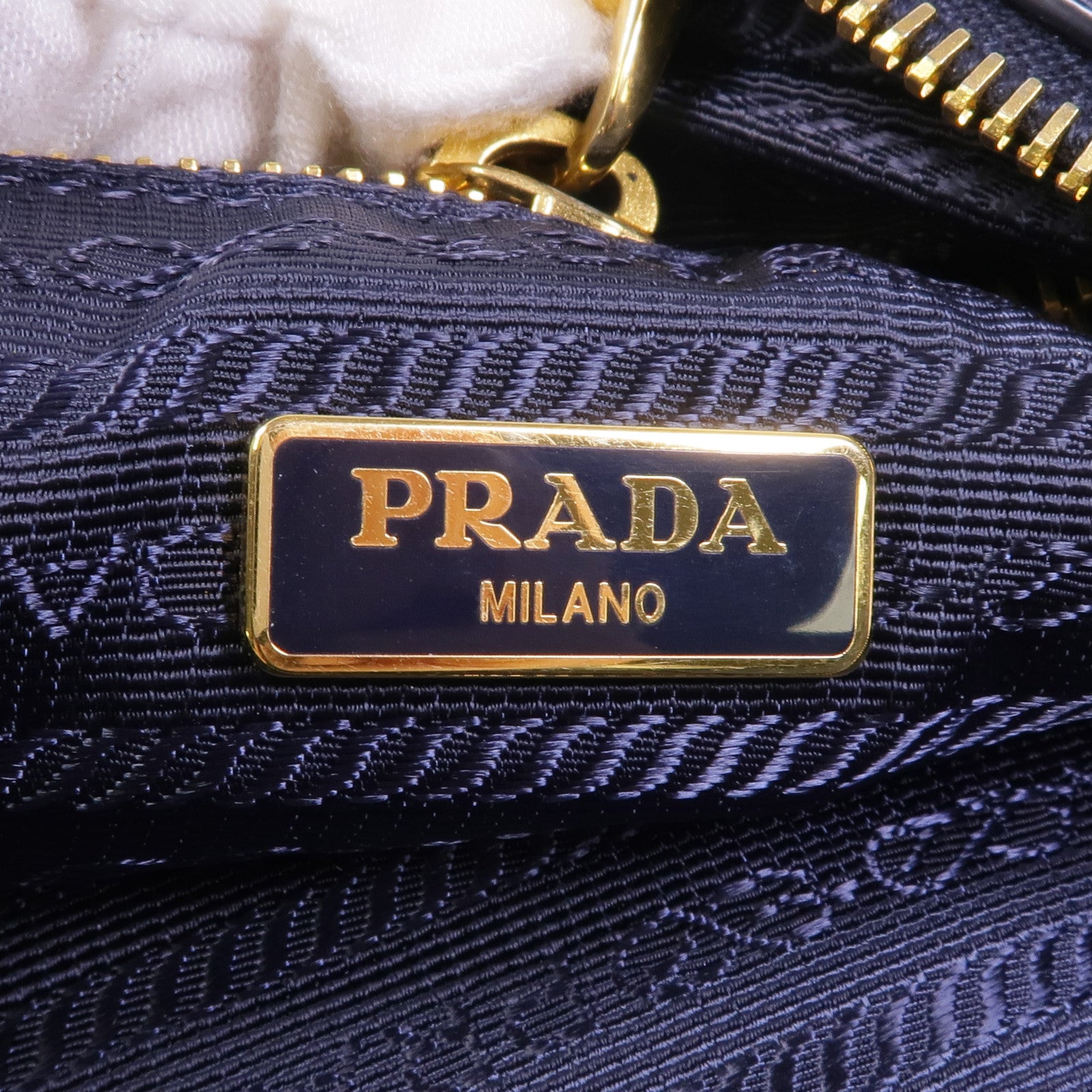 PRADA 尼龍Shoulder Bag金扣肩背袋