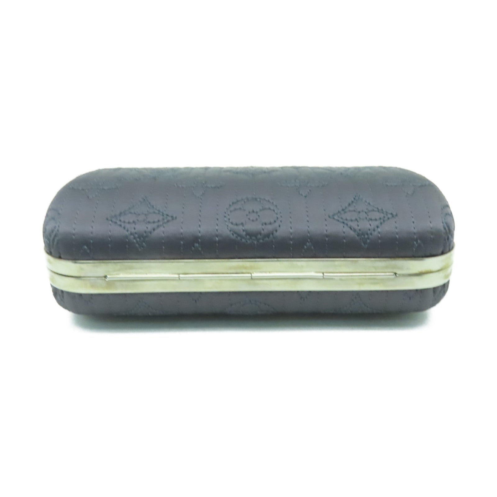 LOUIS VUITTON 【激減優惠】Monogram Satin Motard Minaudiere銀扣鏈帶肩背袋鉻色