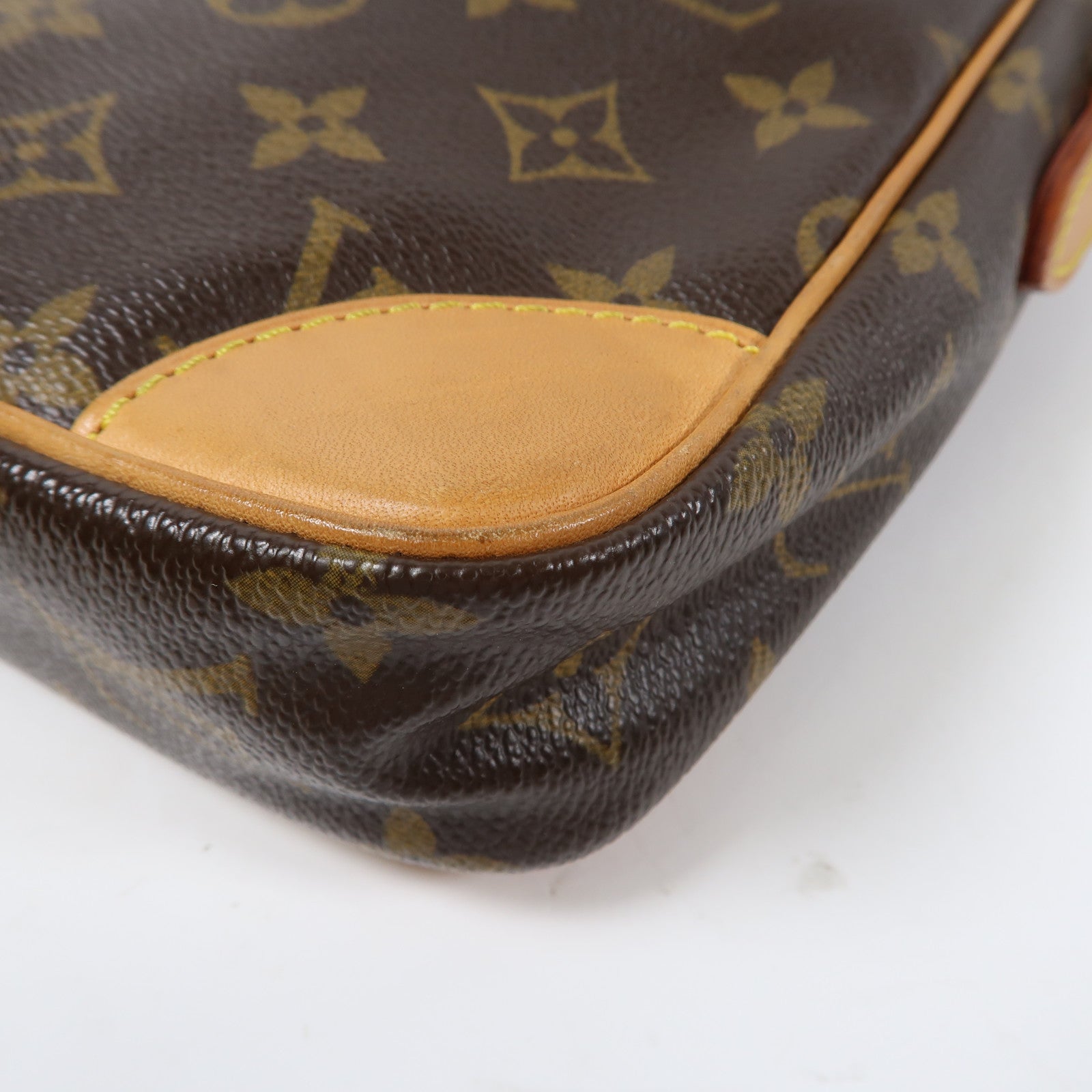 LOUIS VUITTON Monogram Danube金扣肩背袋啡色