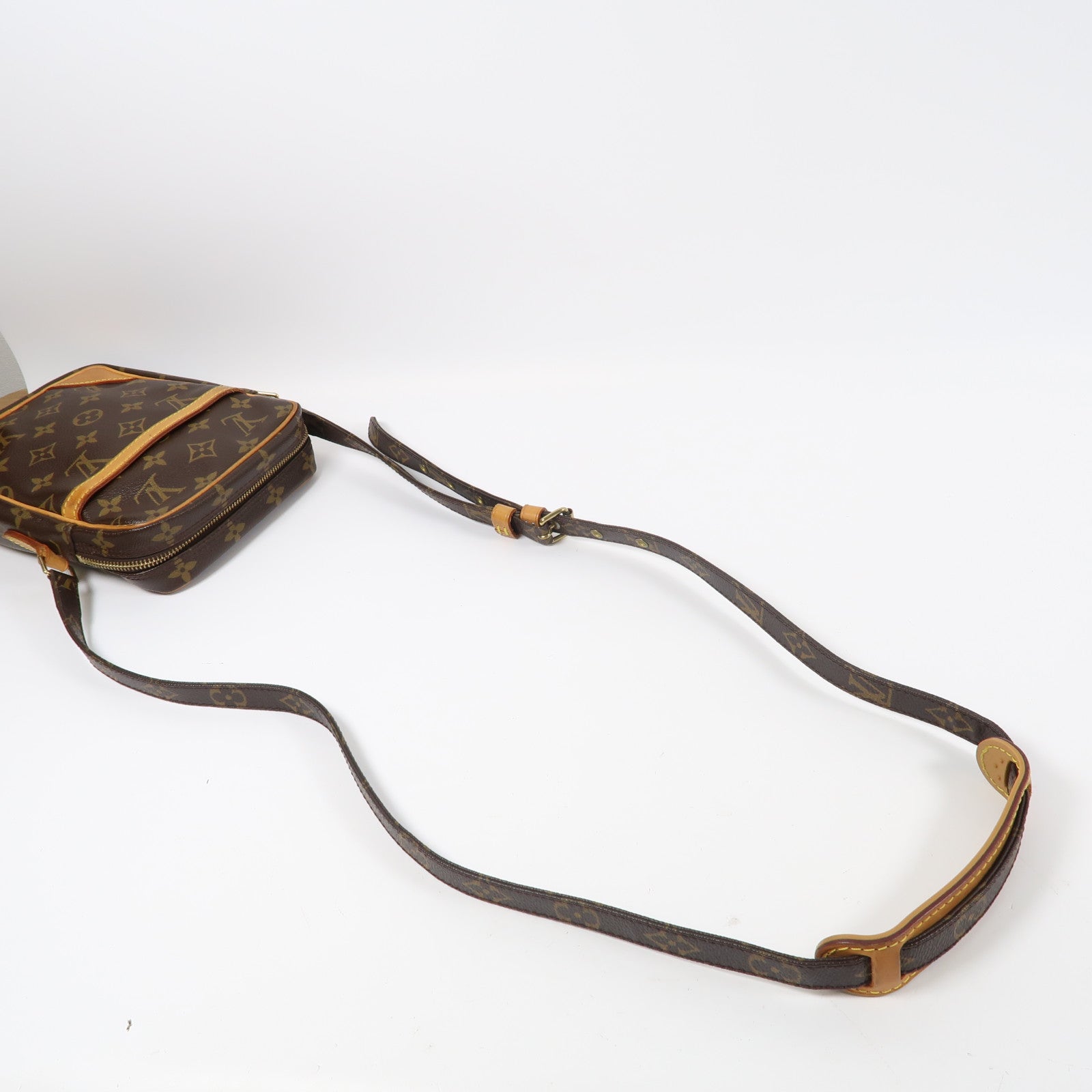 LOUIS VUITTON Monogram Danube金扣肩背袋啡色