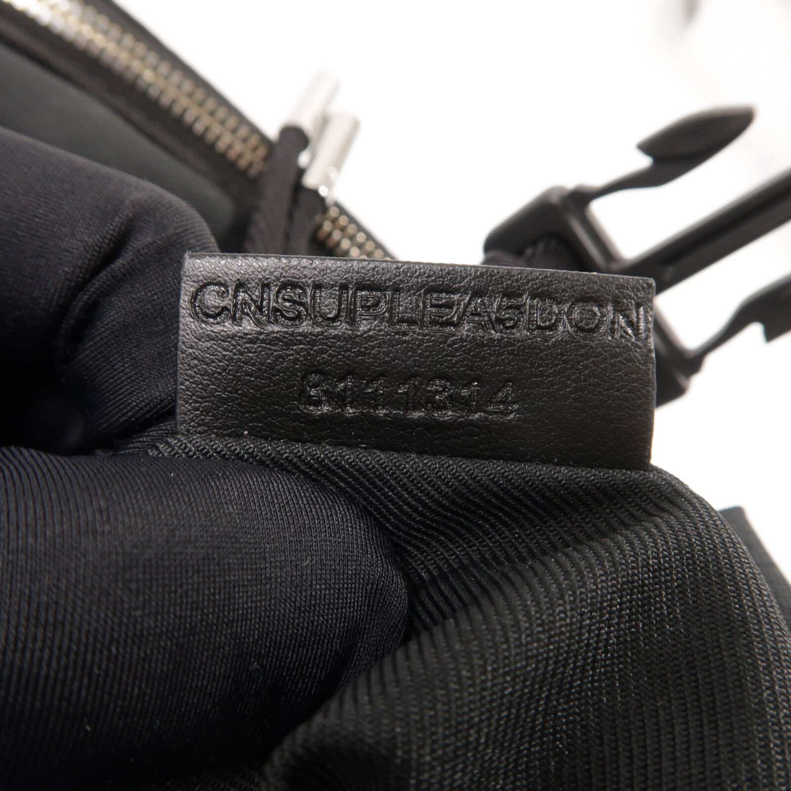 BURBERRY 尼龍Orkney Flap Backpack背包