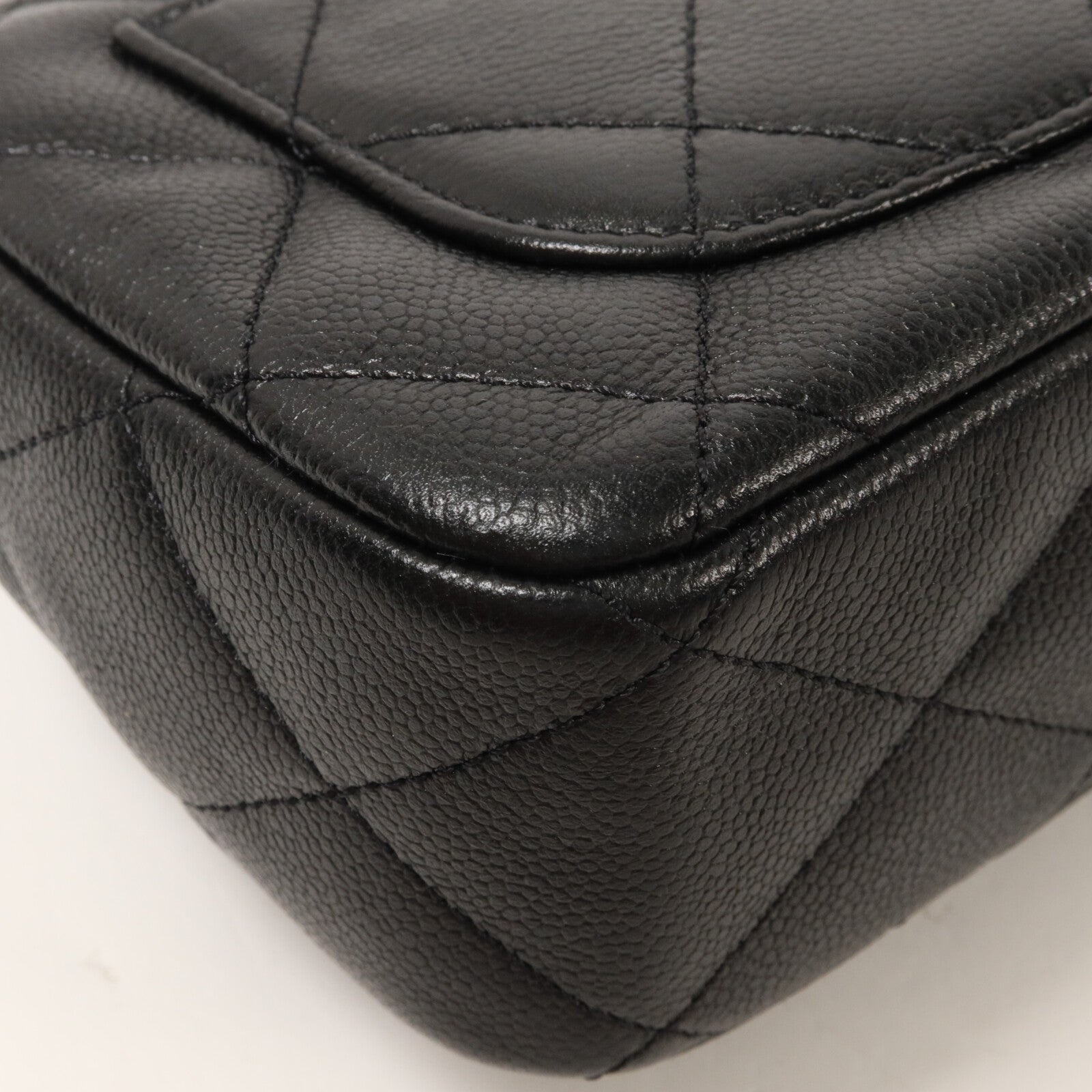 CHANEL 牛皮皮革Mini Flap Bag With Heart鏈帶肩背袋