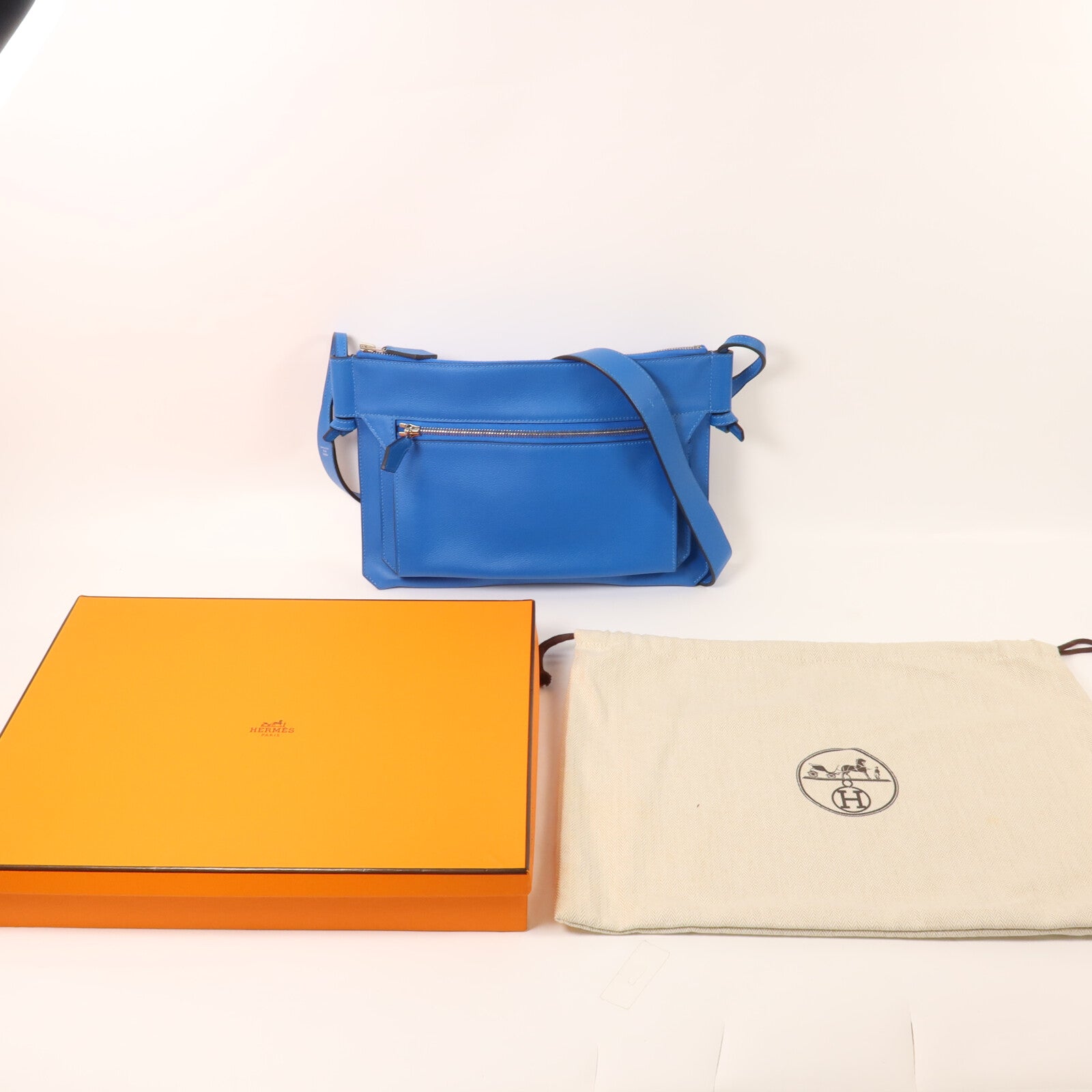 HERMES Evercolor皮革Ultrapla PM肩背袋Bleu Hydra