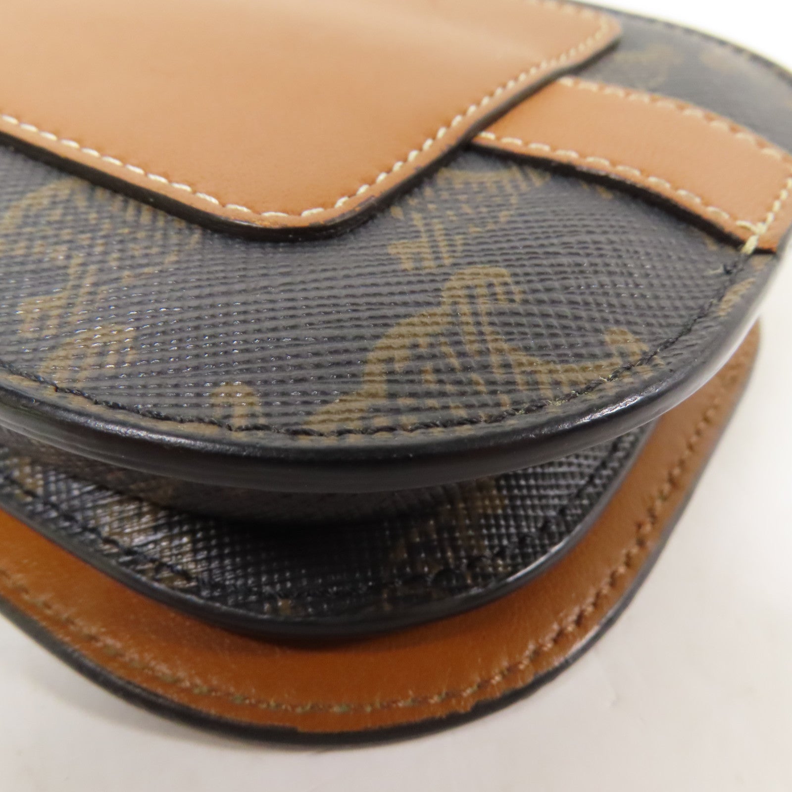 CELINE 塗層帆布Triomphe Phone Bag肩背袋