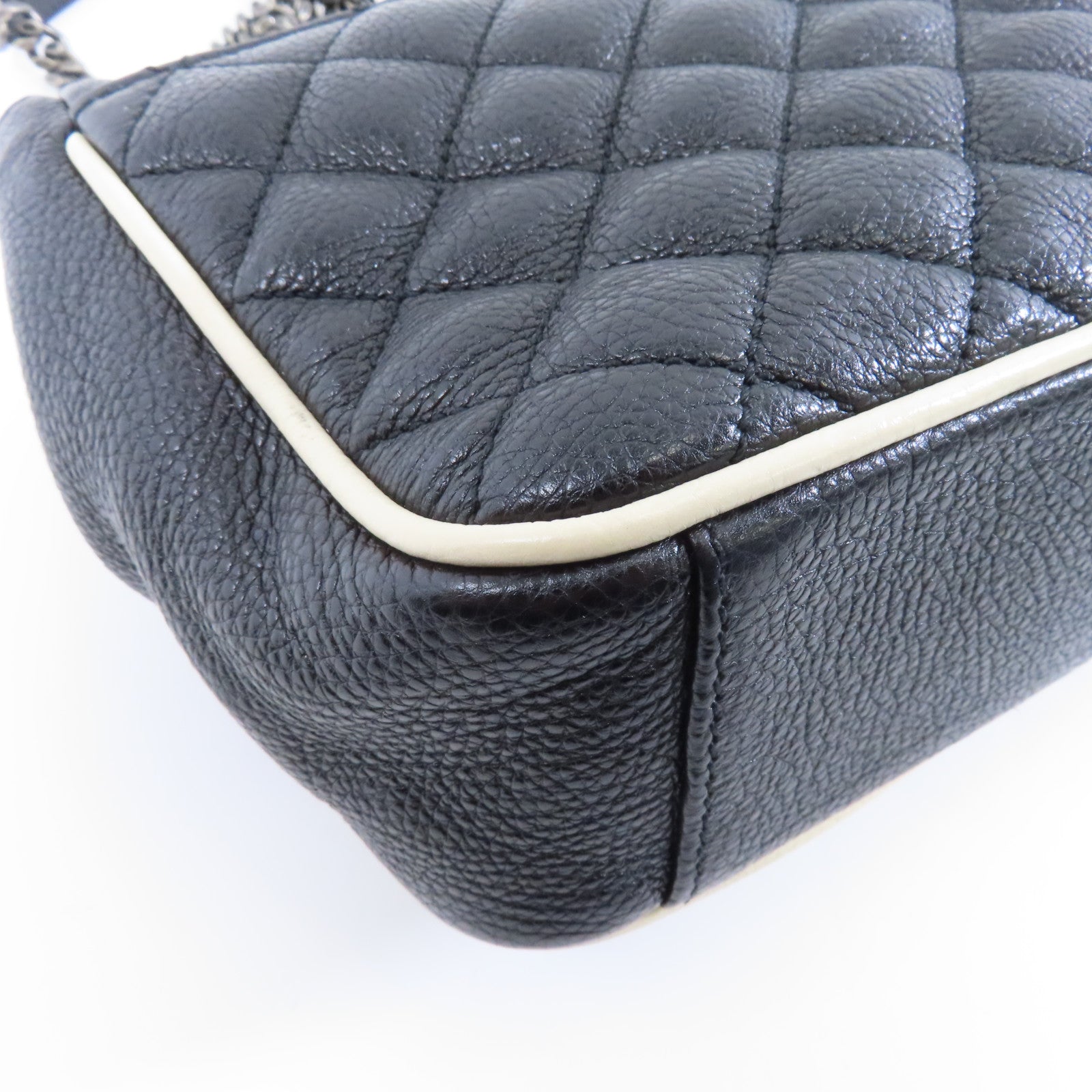 SAINT LAURENT 牛皮皮革Chain Shoulder Bag銀扣鏈帶肩背袋黑色/白色
