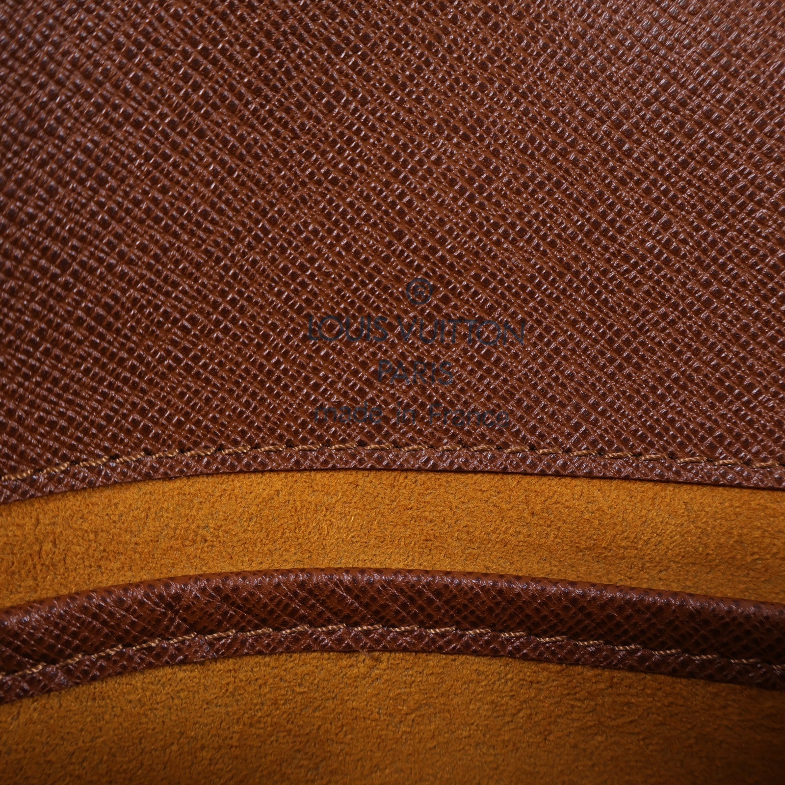 LOUIS VUITTON gram Musette Tango金扣肩背袋