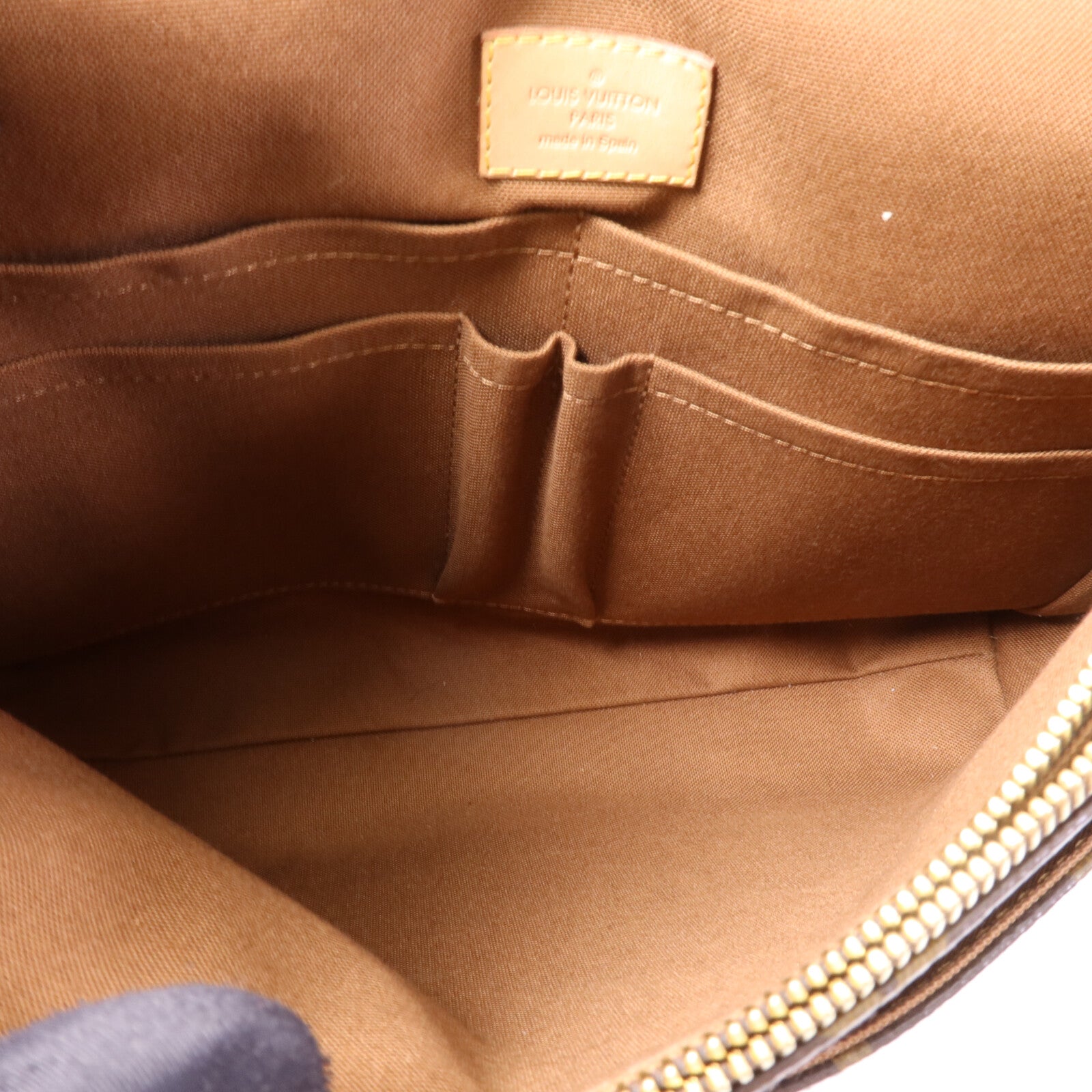 LOUIS VUITTON Monogram Valmy MM Shoulder Bag金扣肩背袋