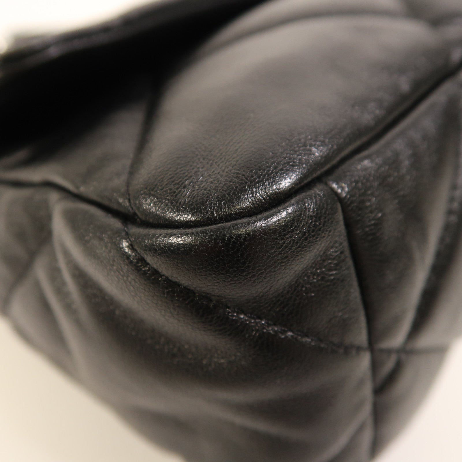 CHANEL 羊皮皮革Chanel 19手挽肩背兩用袋