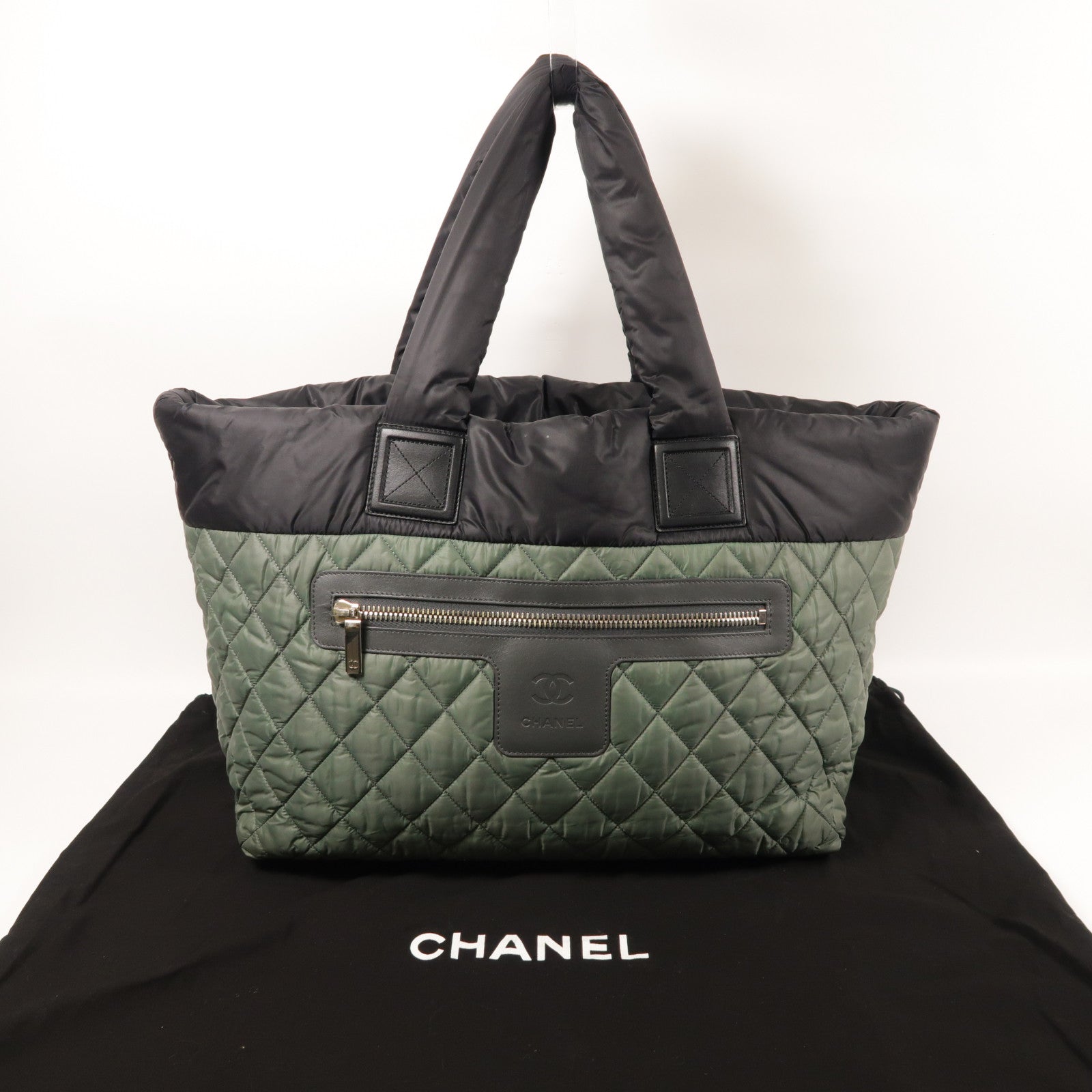 CHANEL 尼龍CoCo Cocoon銀扣肩背袋