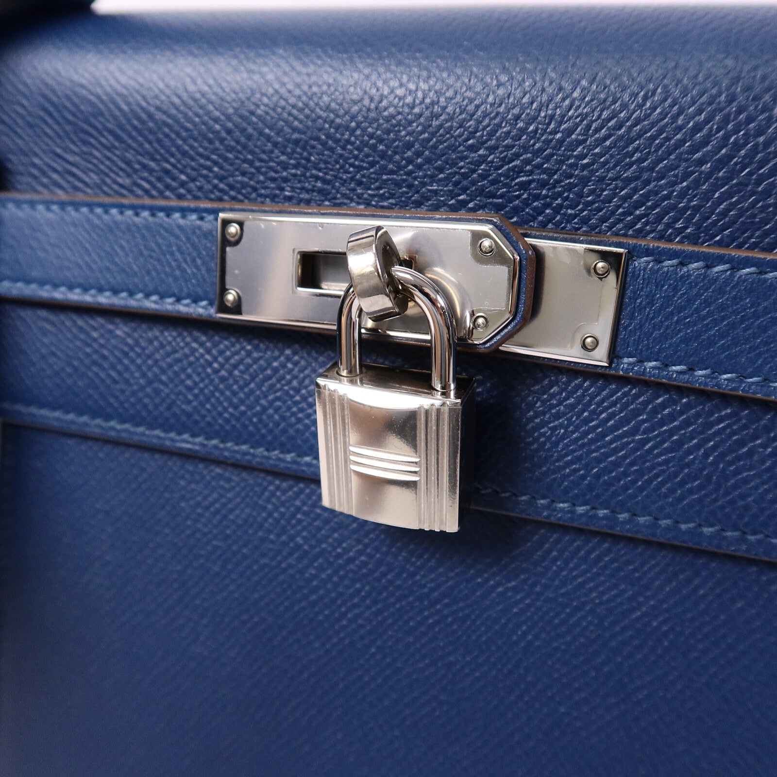 HERMES Epsom皮革Kelly 32 Club手挽肩背兩用袋Bleu Thalassa/Blanc