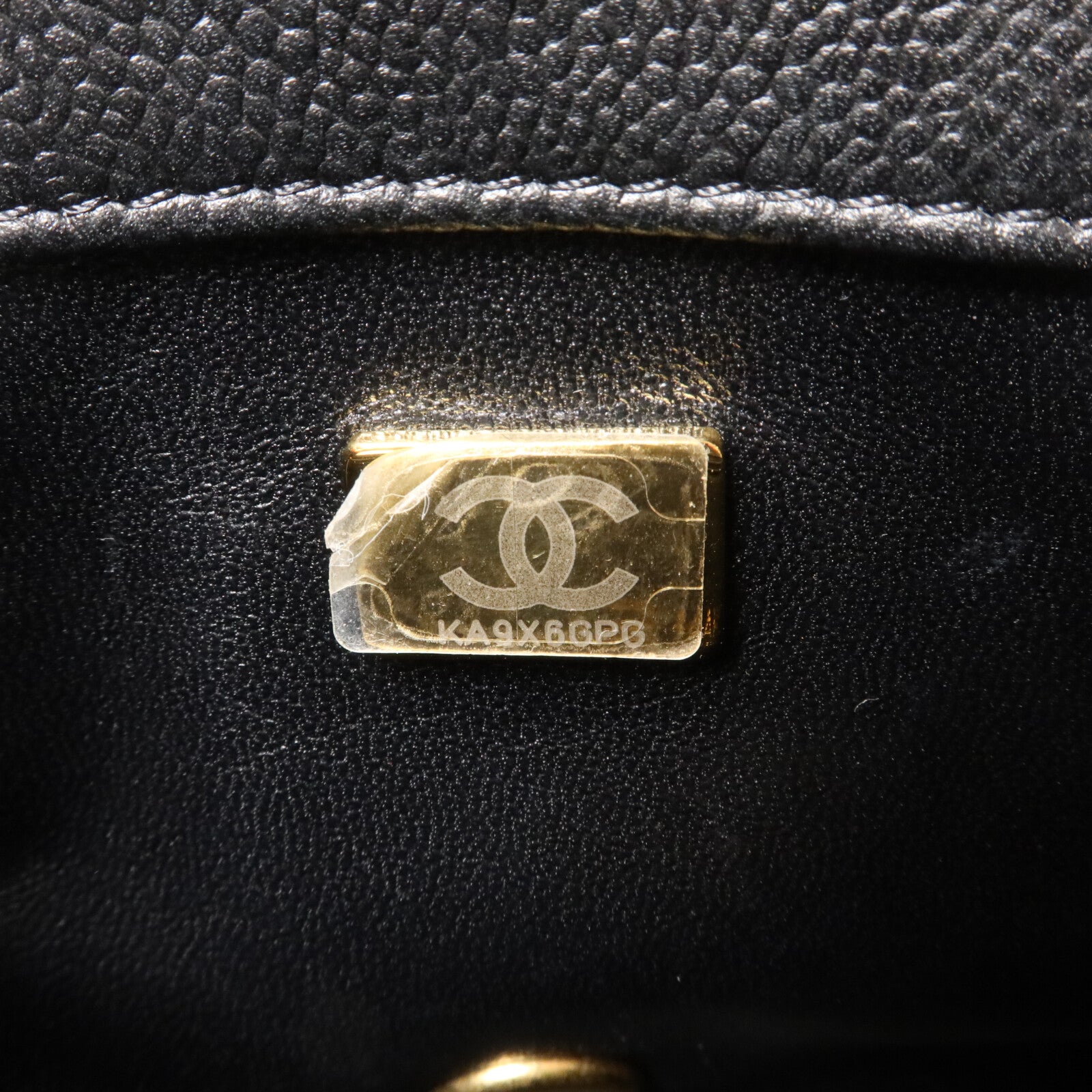 CHANEL 牛皮皮革Mini Flap Bag With Heart鏈帶肩背袋
