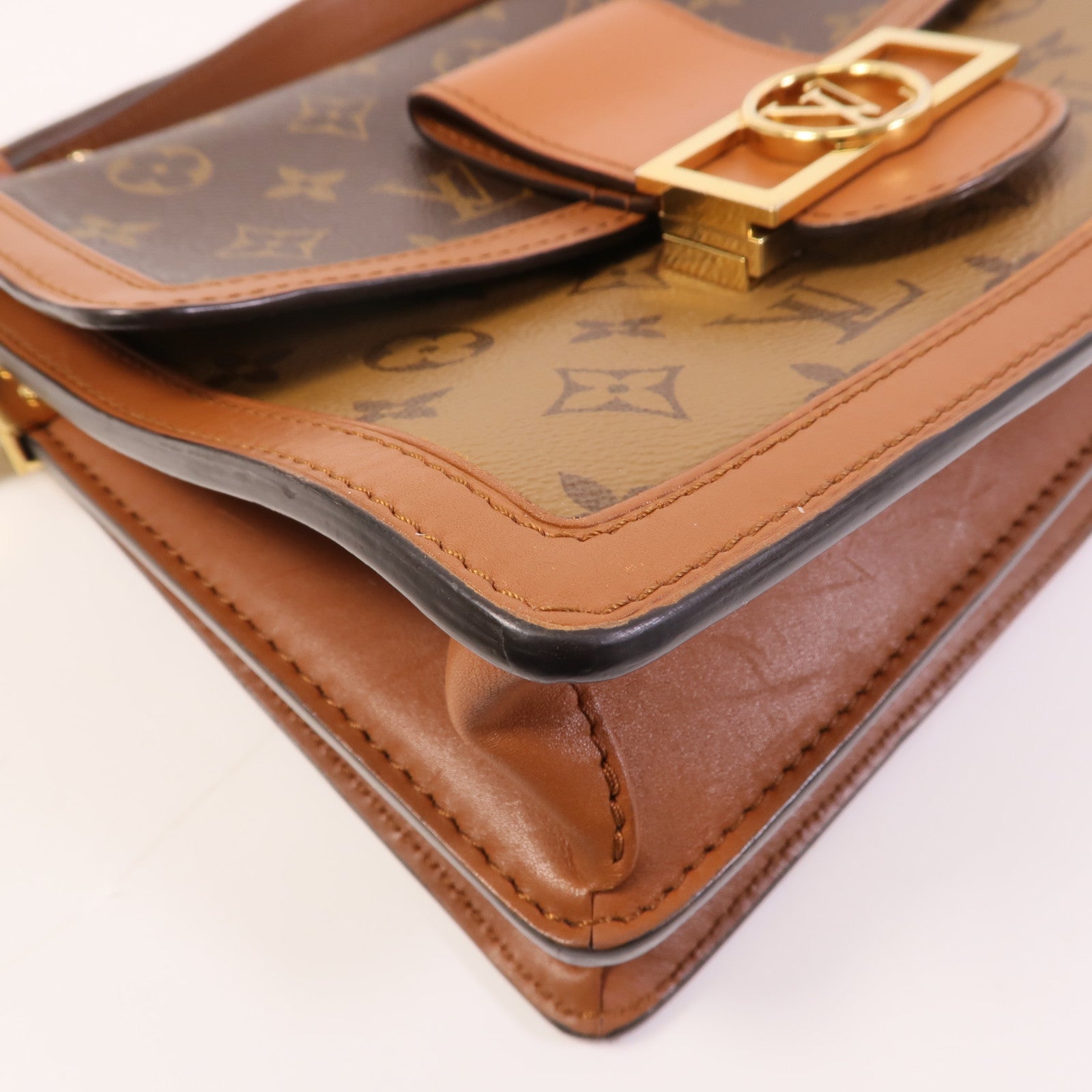 LOUIS VUITTON 【激減優惠】Monogram Reverse Dauphine MM金扣肩背袋